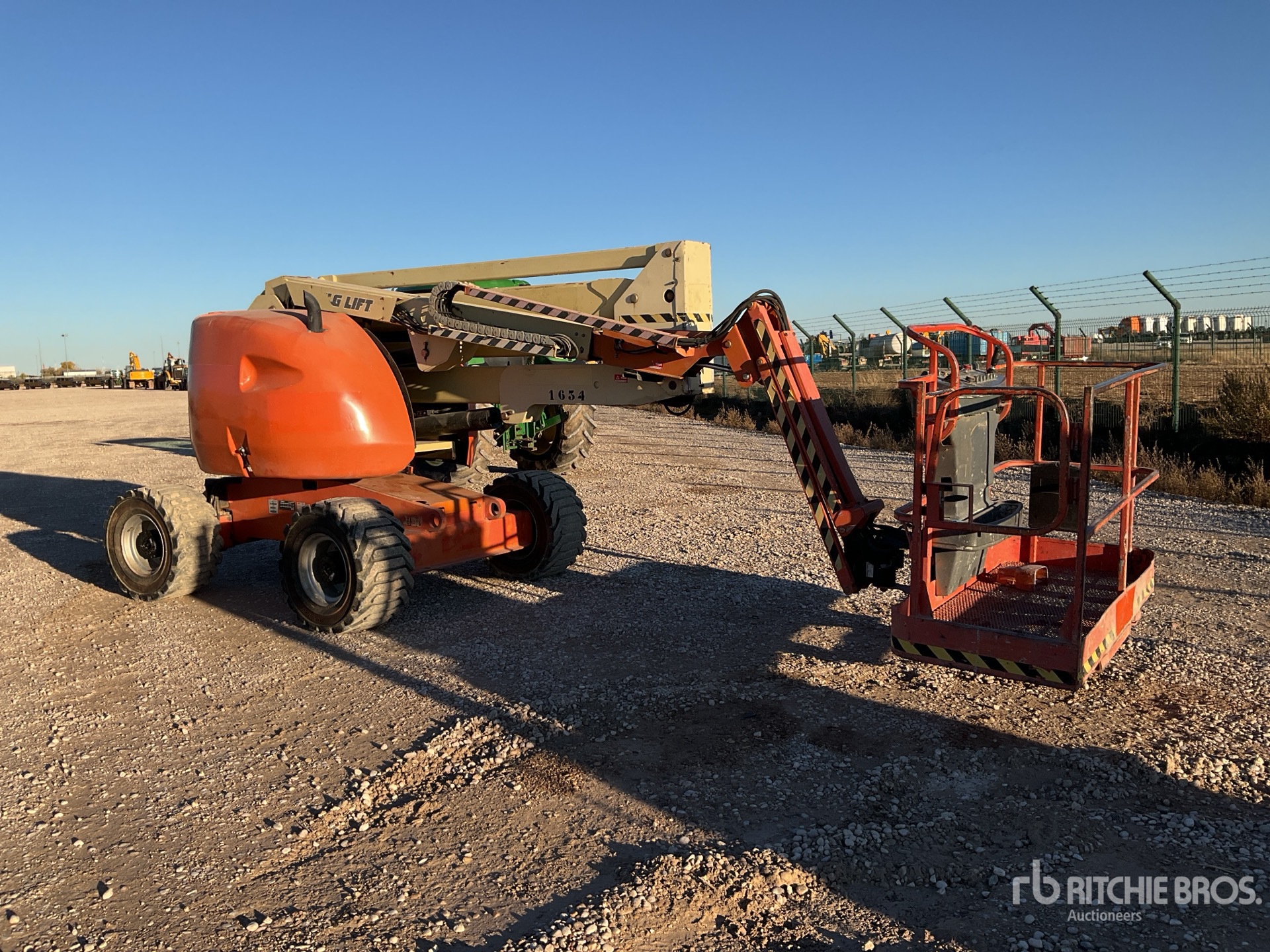 General Appearance with Picture, Left Rear Corner