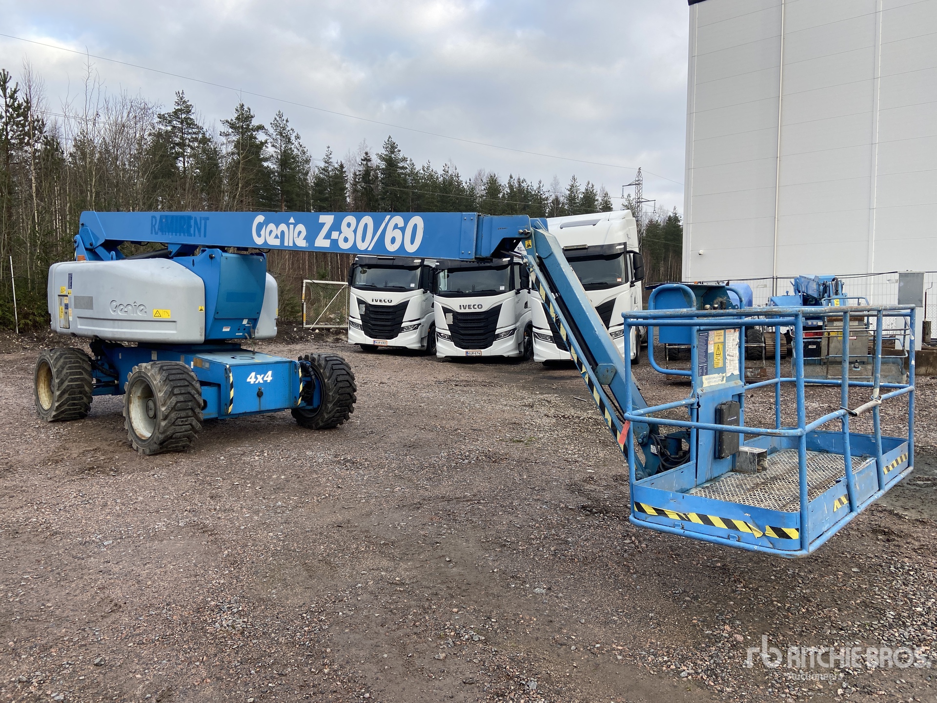 General Appearance with Picture, Right Front Corner