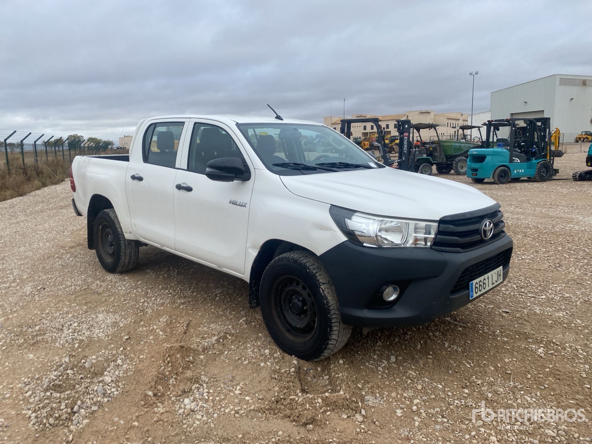 General Appearance with Foto, angolo anteriore destro