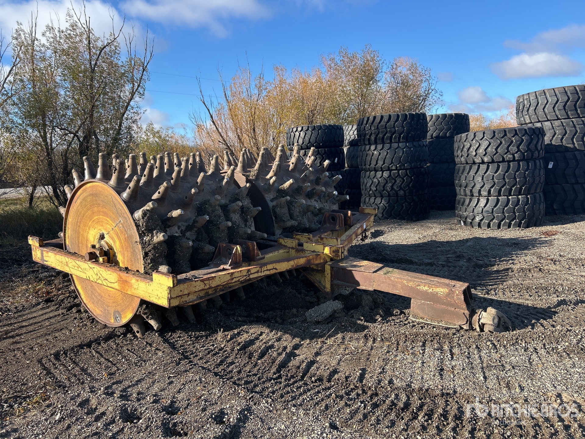 General Appearance with Bild, Ecke vorne rechts