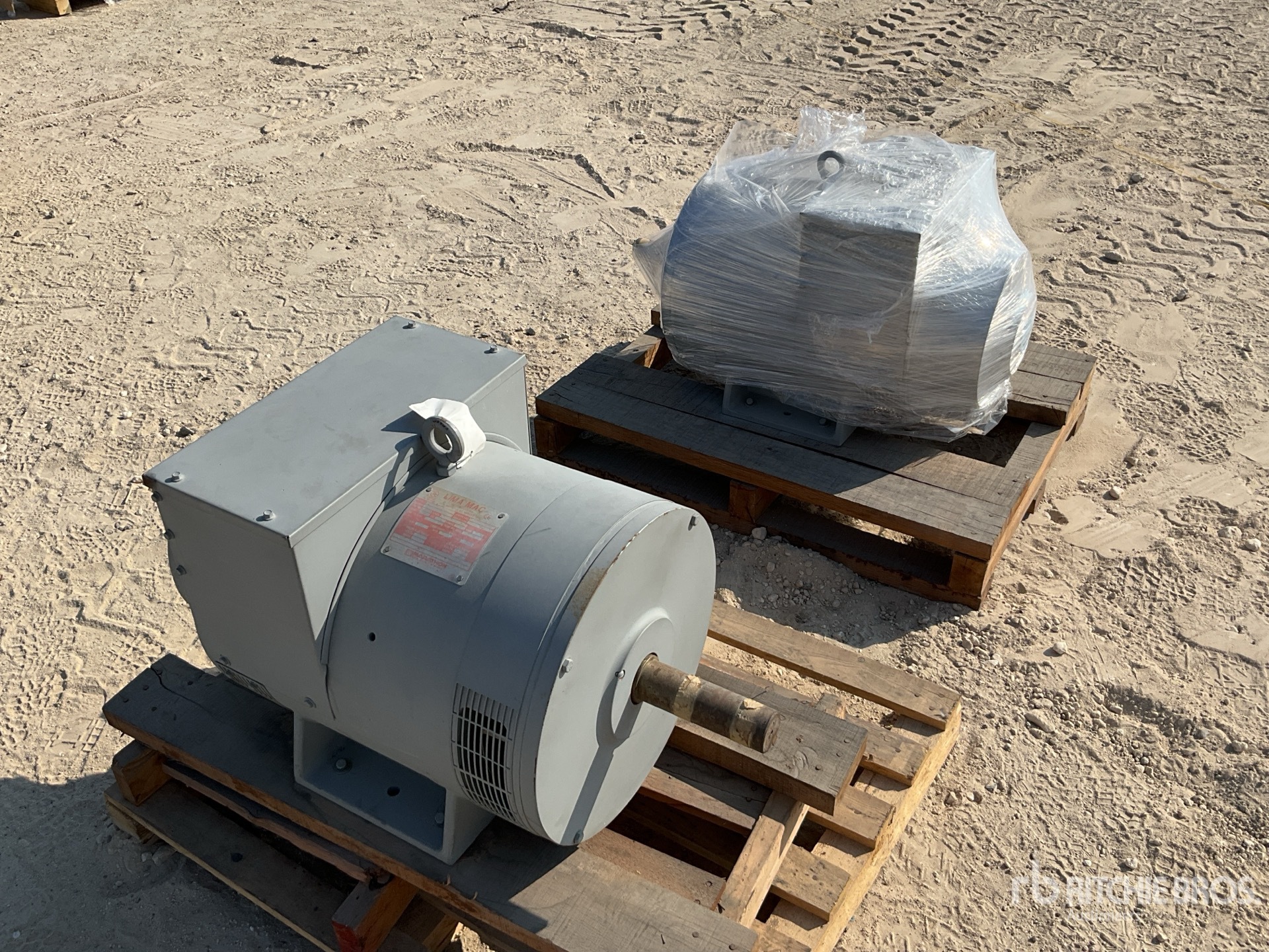 General Appearance with Bild, Ecke vorne links