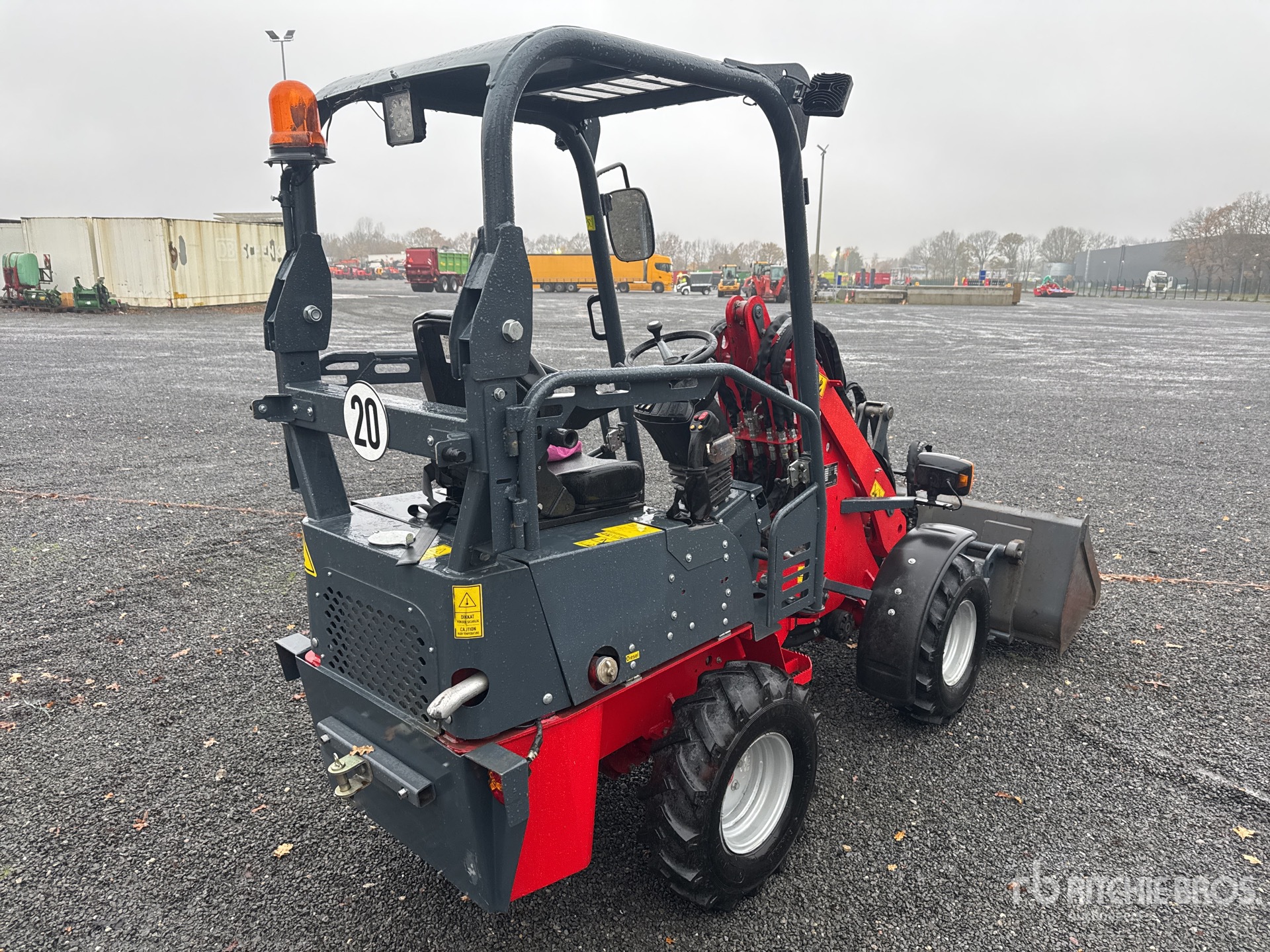 General Appearance with Picture, Right Rear Corner