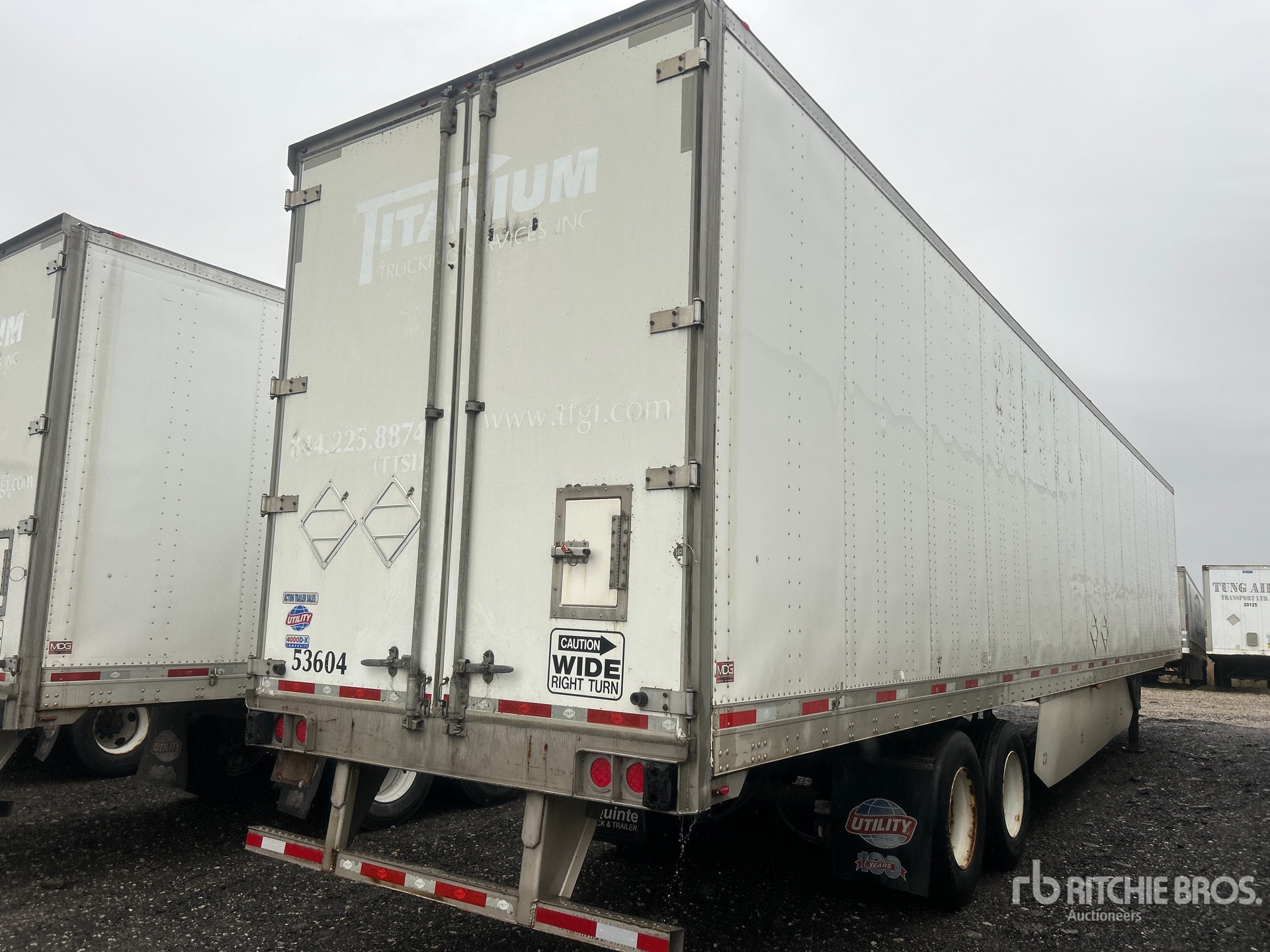 General Appearance with Imagen: esquina trasera derecha