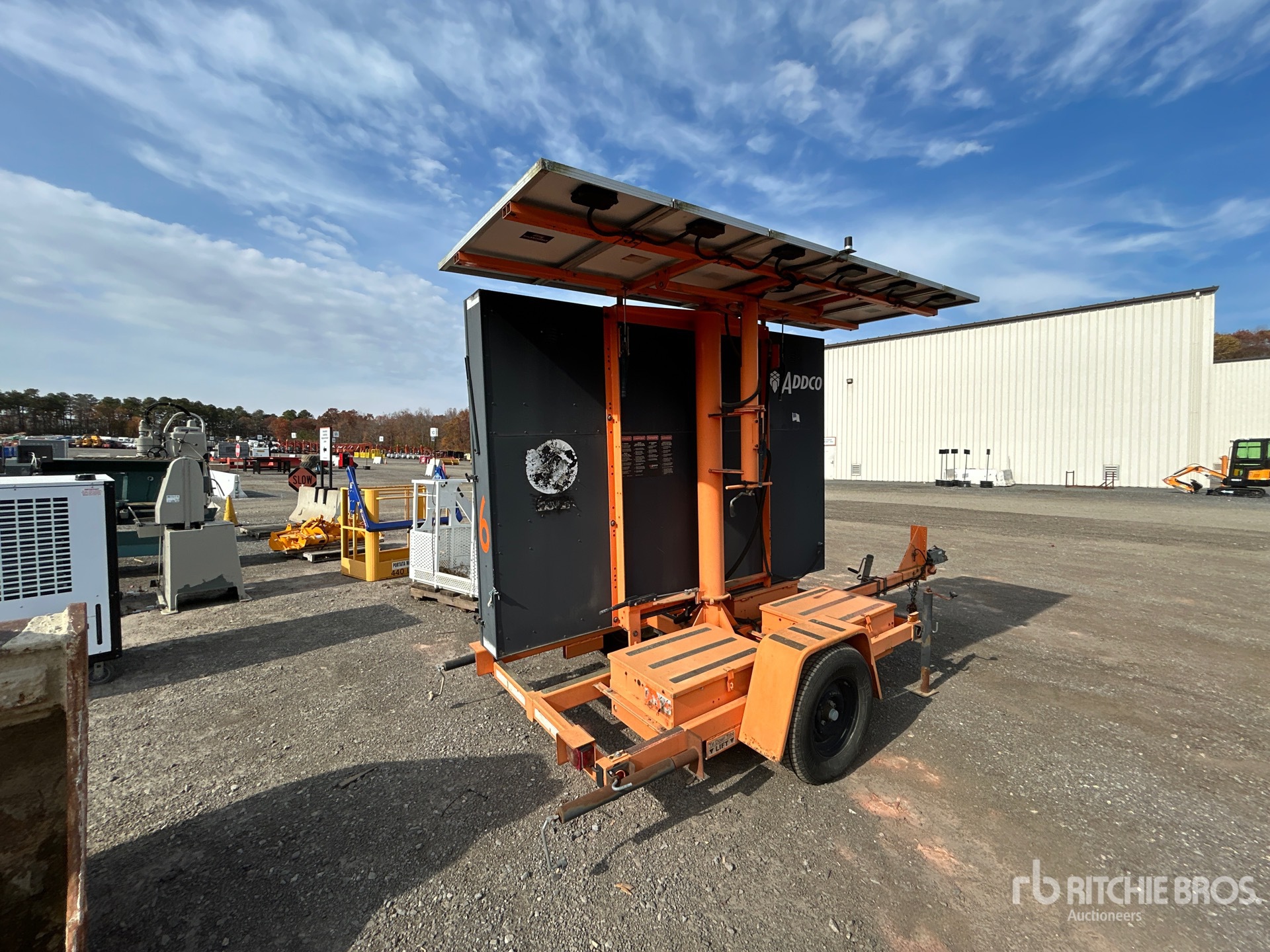 General Appearance with Bild, Ecke hinten rechts