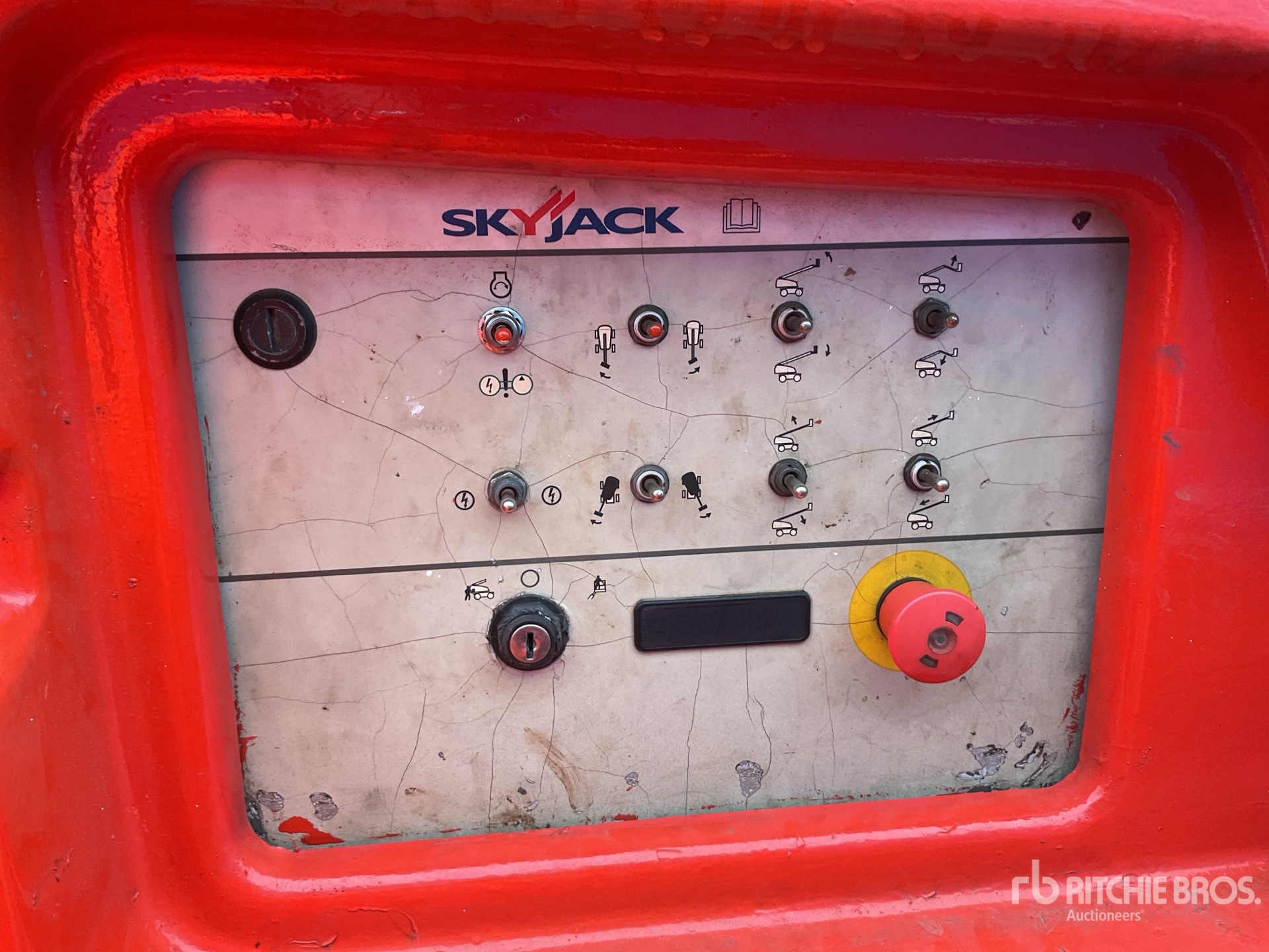 Basic Lower Control Station with 