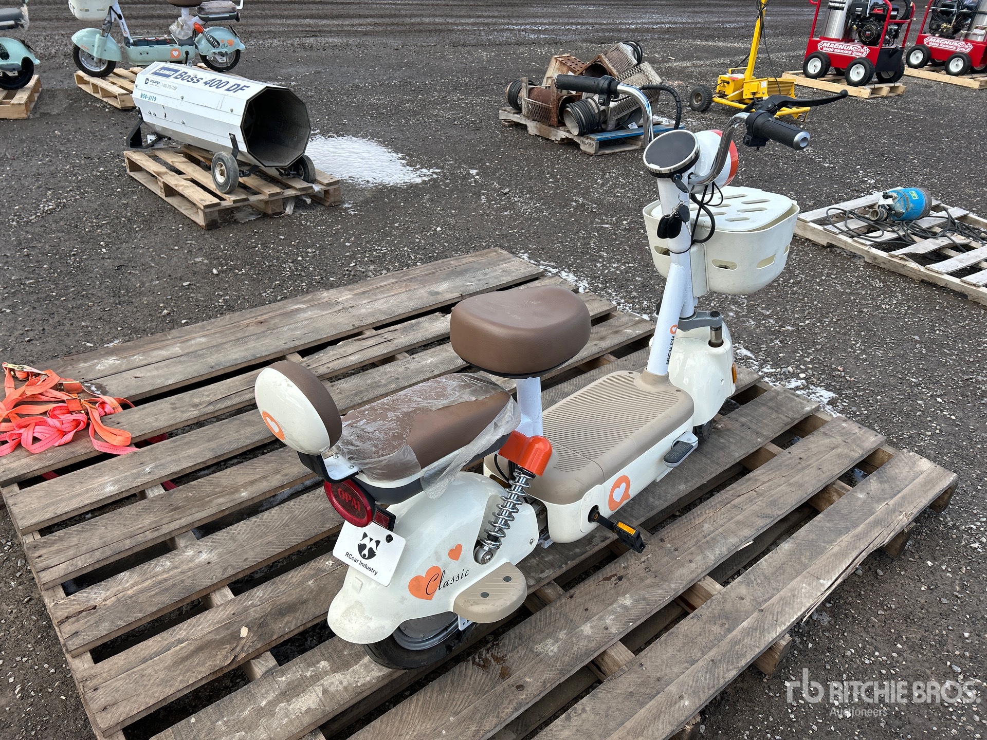 General Appearance with Picture, Right Rear Corner