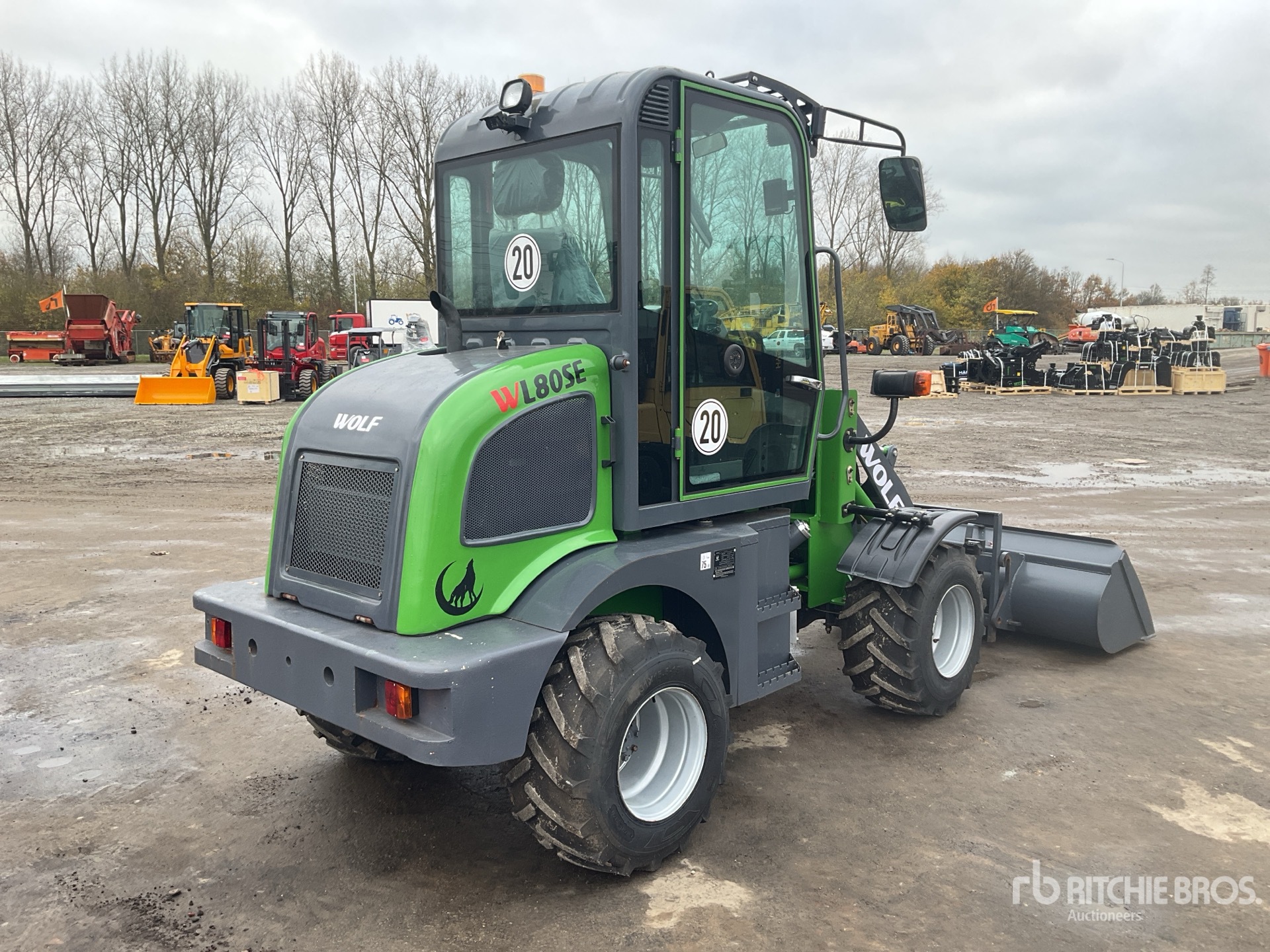 General Appearance with Picture, Right Rear Corner