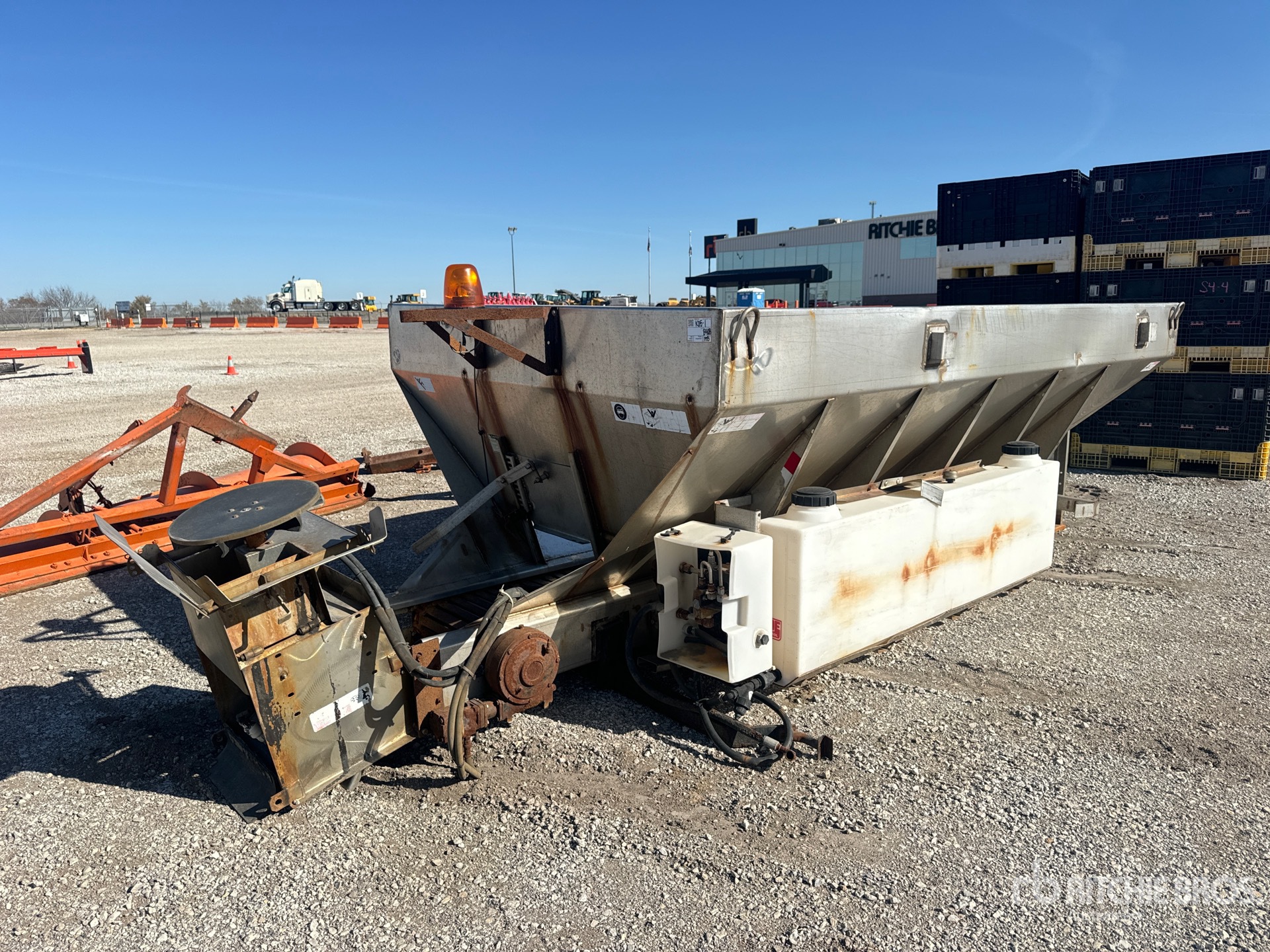 General Appearance with Bild, Ecke vorne links