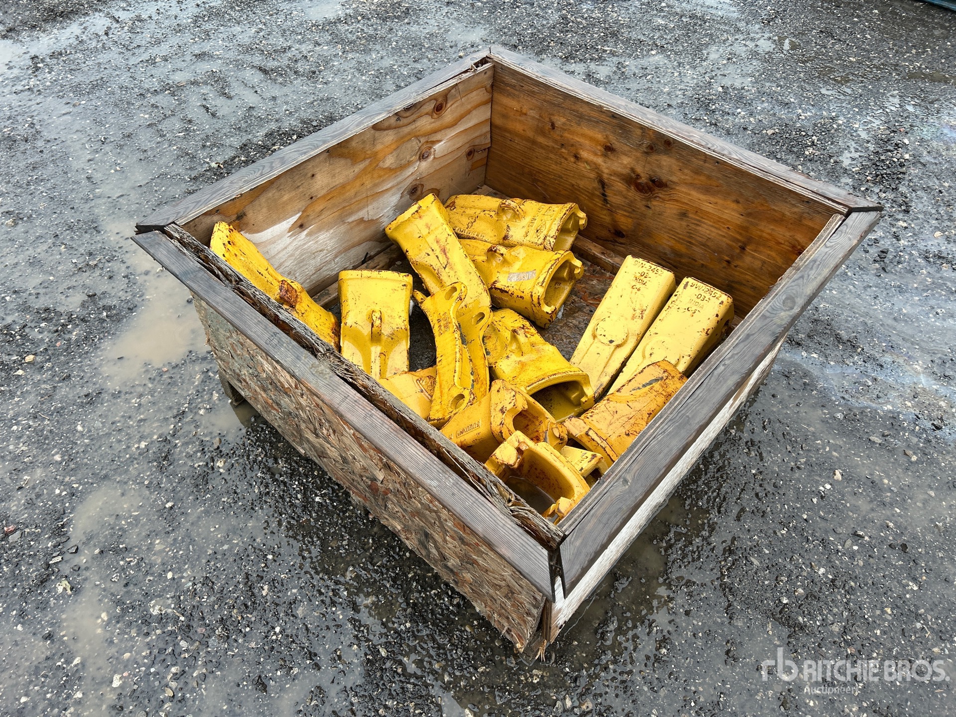 General Appearance with Bild, Ecke hinten rechts