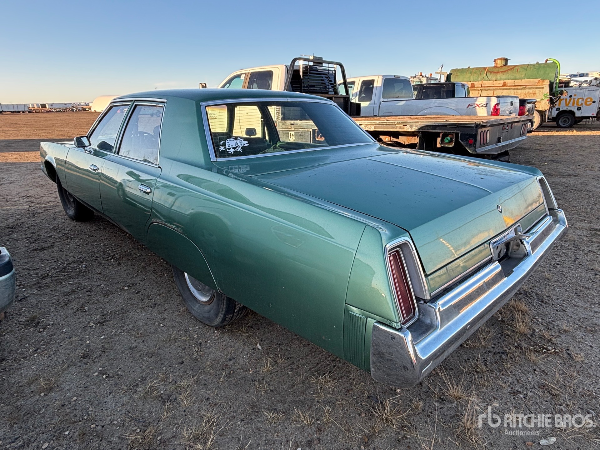 General Appearance with Imagen: esquina trasera izquierda