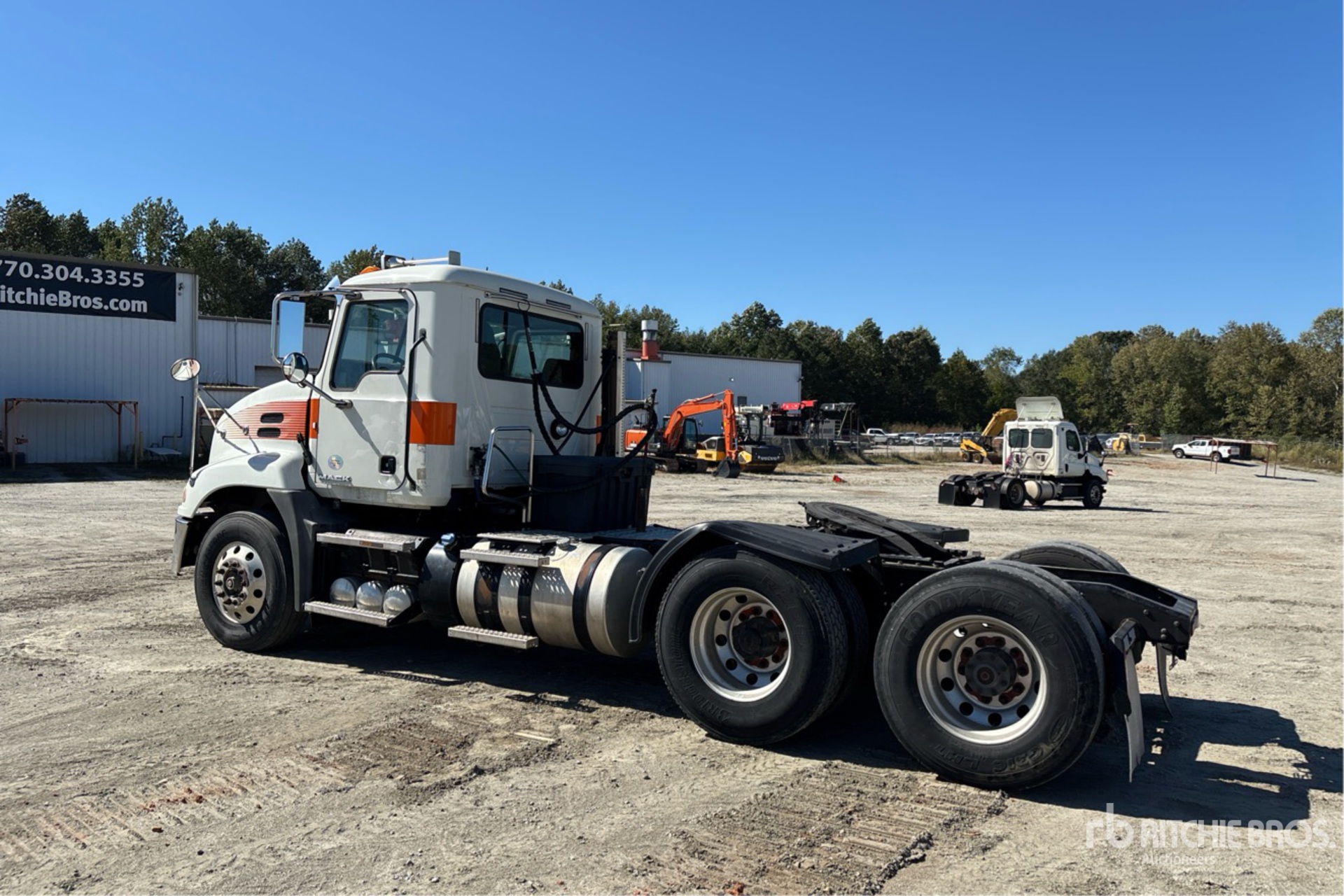 Aspect général with Image, coin arrière gauche