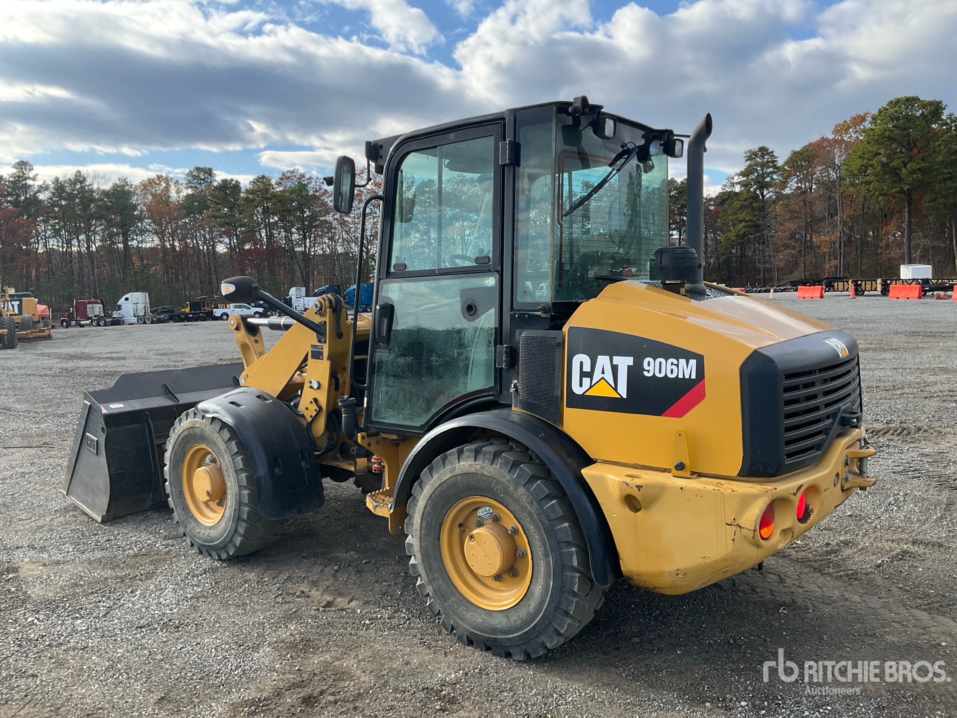 General Appearance with Imagen: esquina trasera izquierda