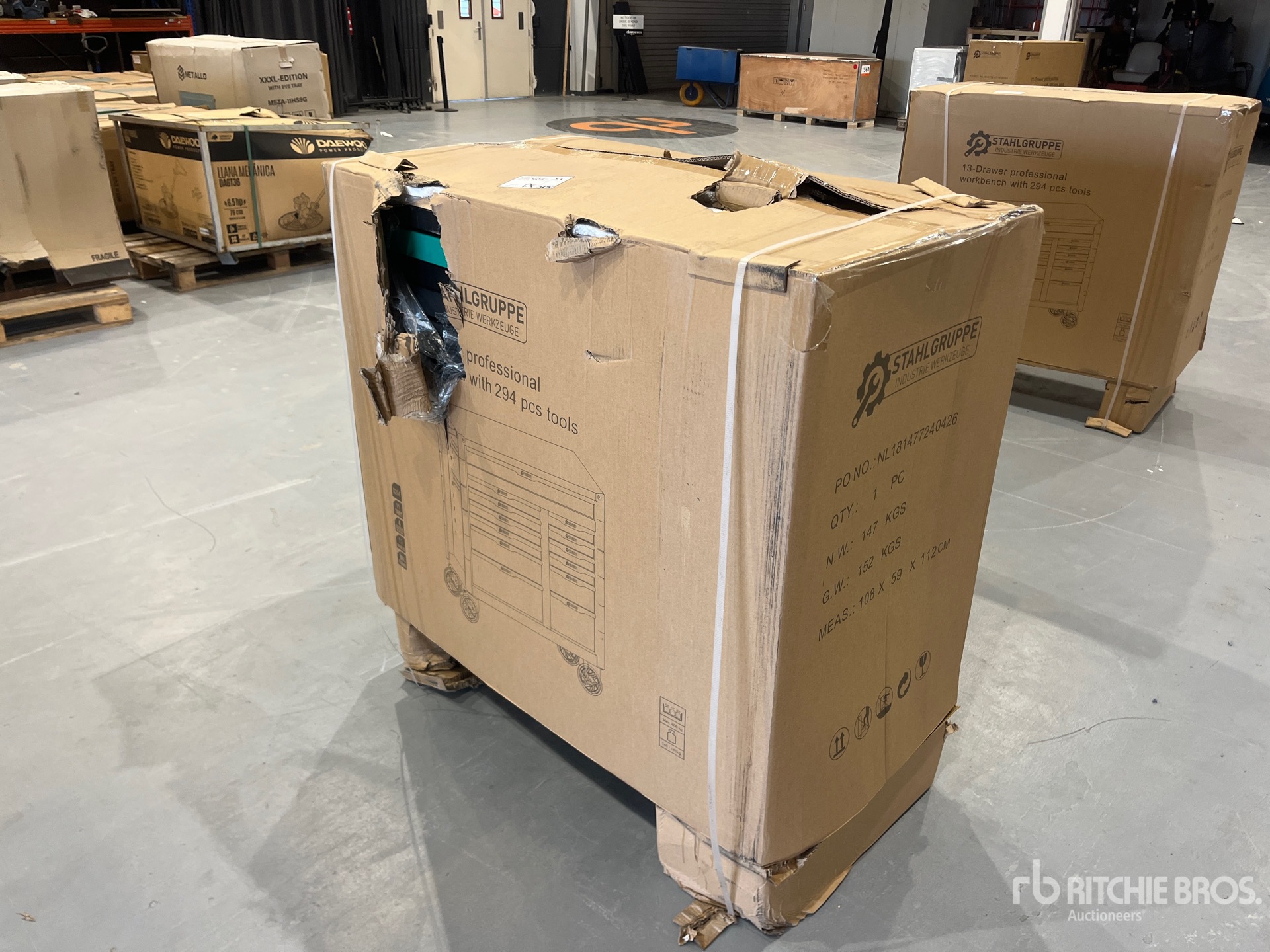 General Appearance with Picture, Right Front Corner