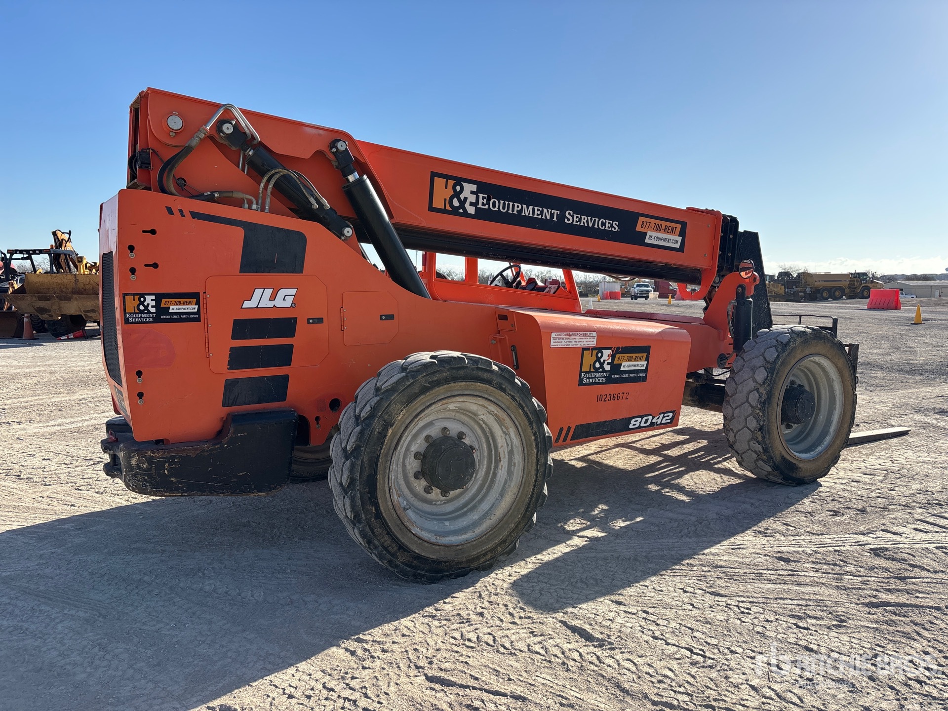 General Appearance with Picture, Right Rear Corner