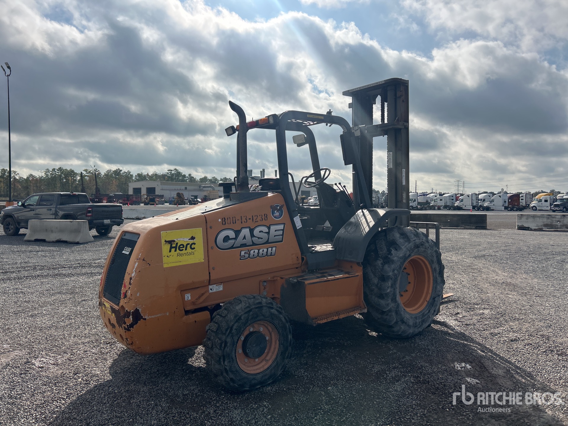 General Appearance with Foto, angolo anteriore sinistro