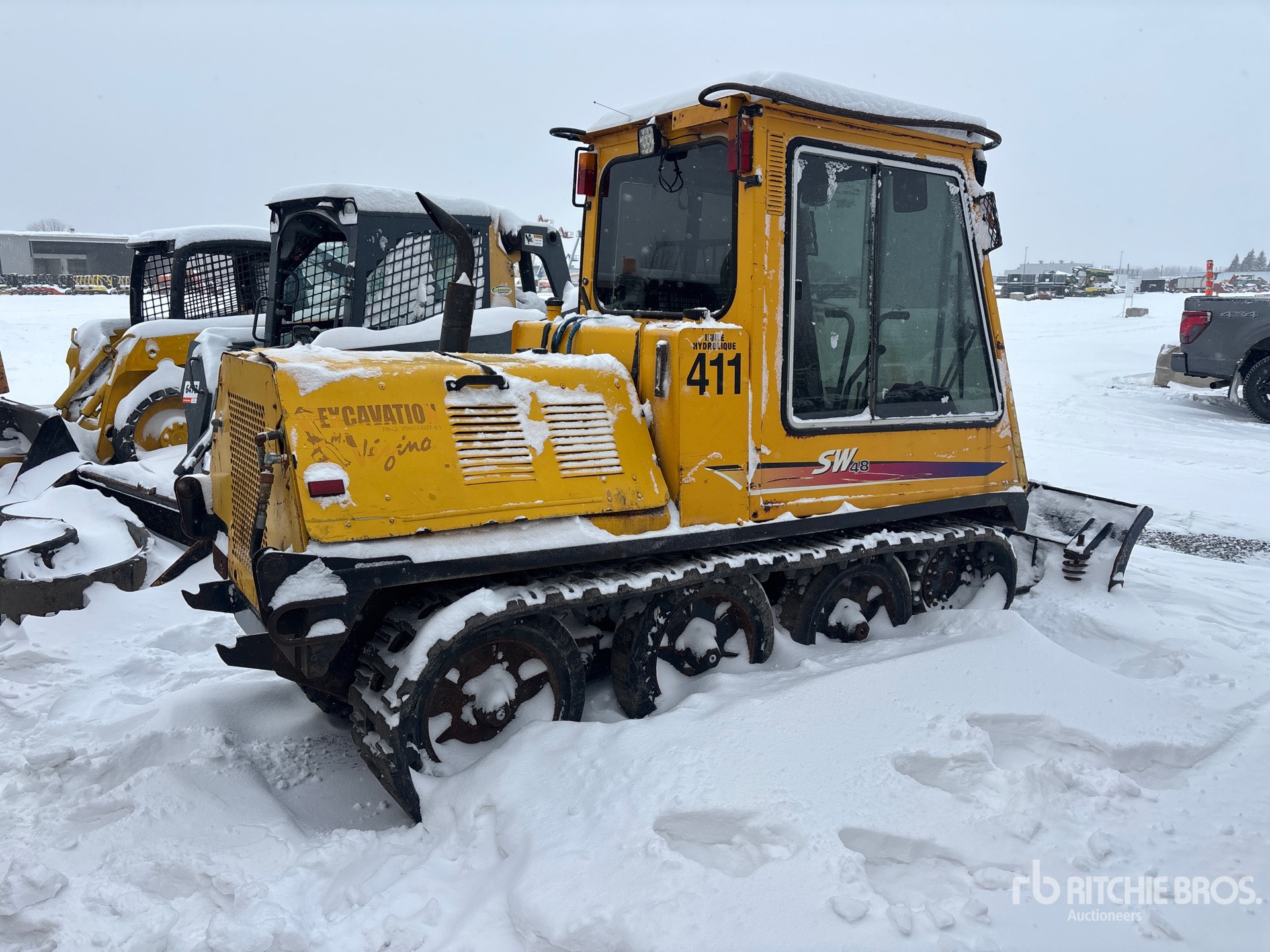 Aspect général with Image, coin arrière droit