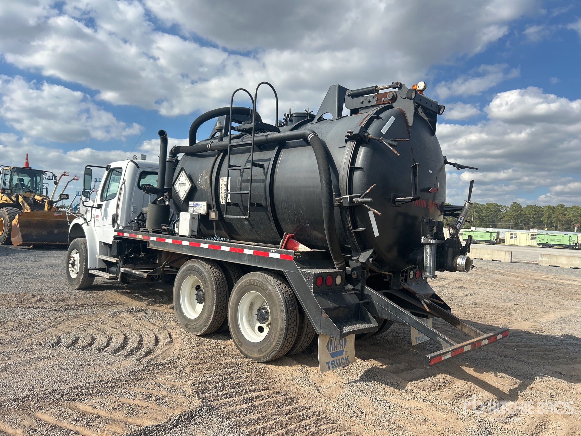 General Appearance with Imagen: esquina trasera izquierda