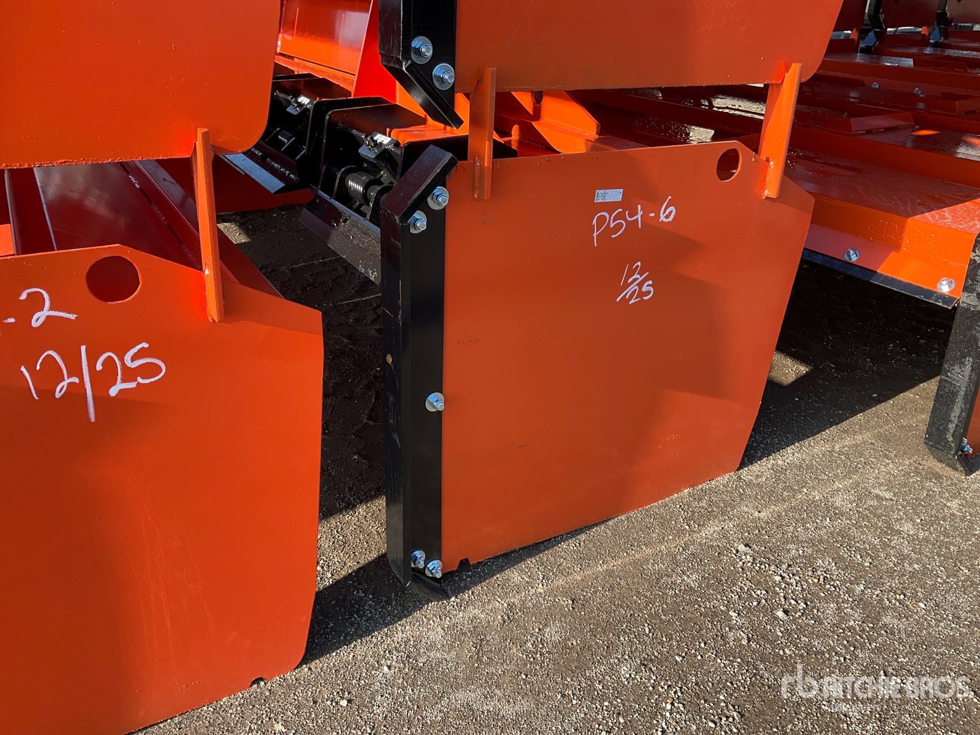 General Appearance with Featured Photo