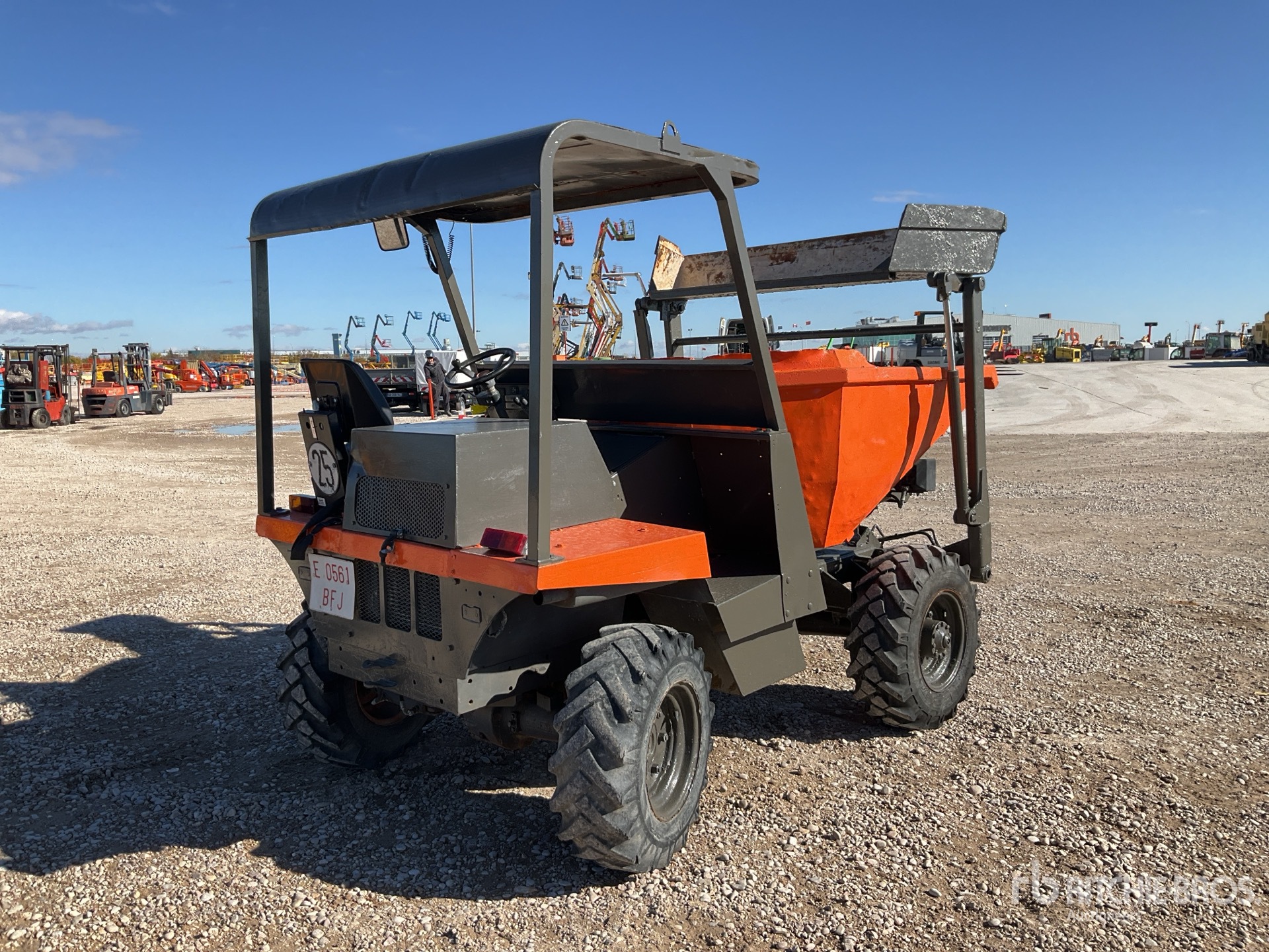 General Appearance with Picture, Right Rear Corner