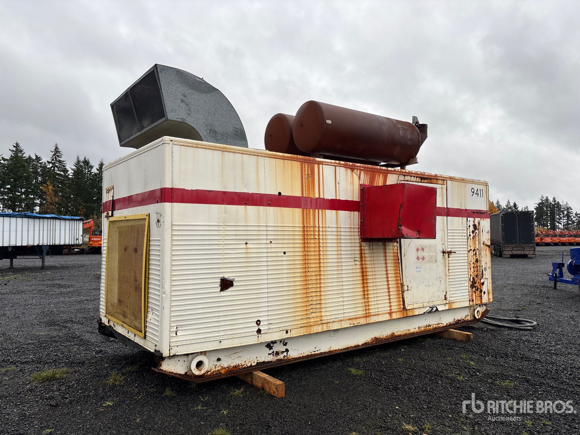 General Appearance with Picture, Right Rear Corner