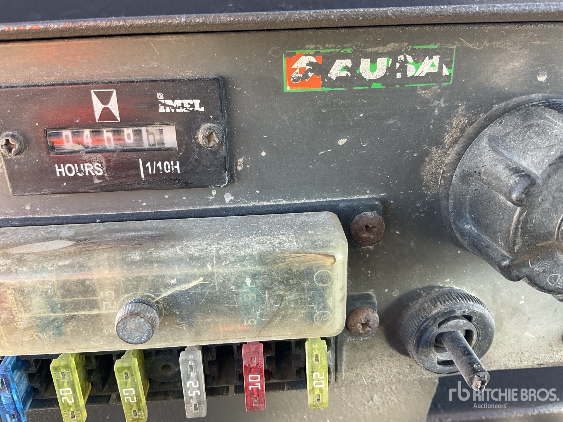 General Appearance with Hour Meter / Odometer