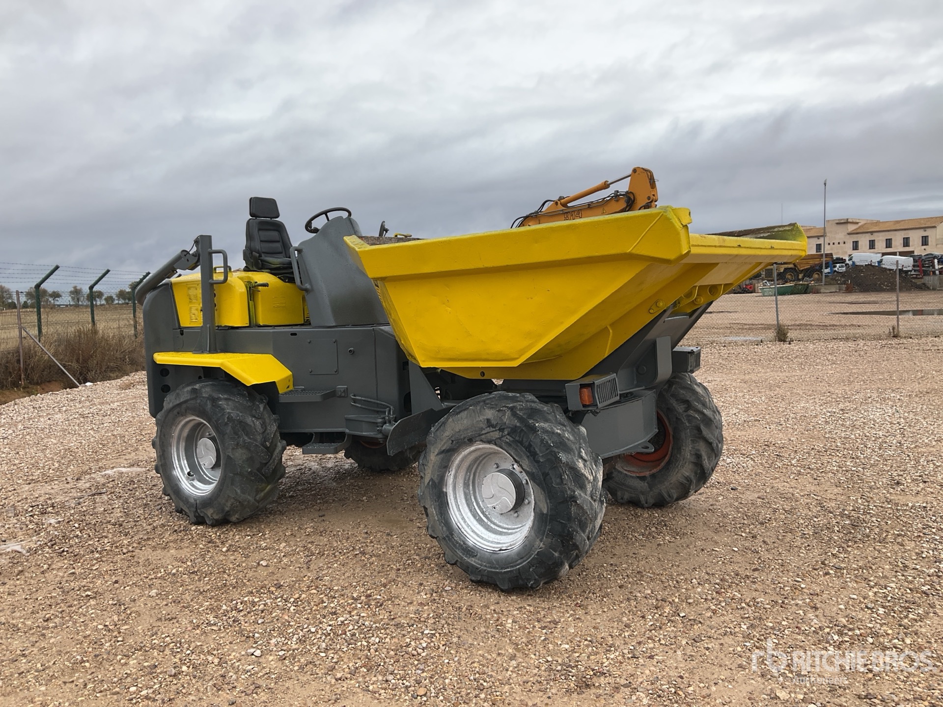 General Appearance with Picture, Right Front Corner