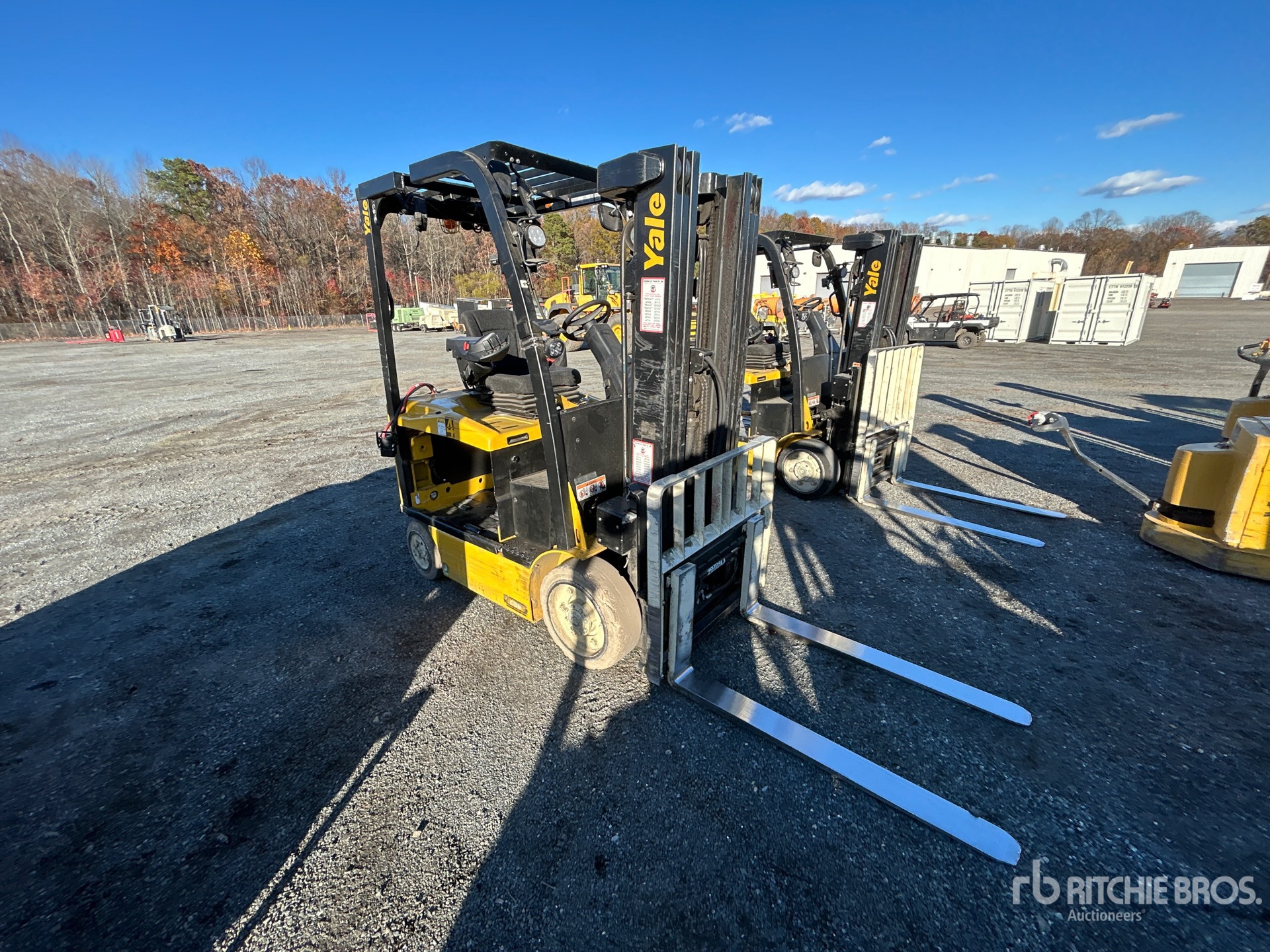 Aspect général with Image, coin avant droit