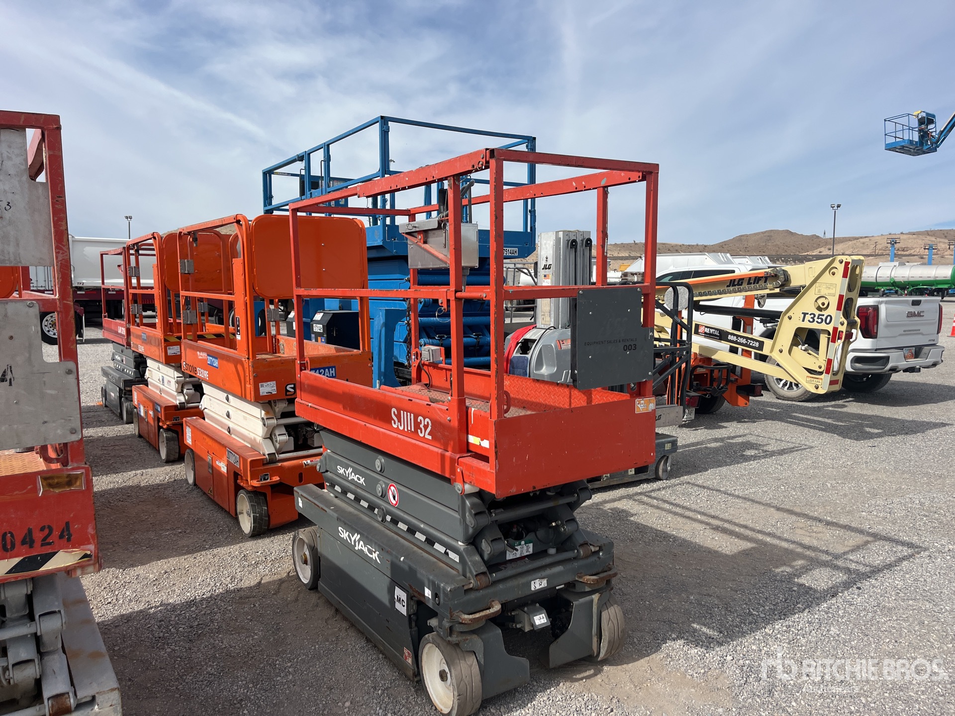 General Appearance with Bild, Ecke vorne rechts