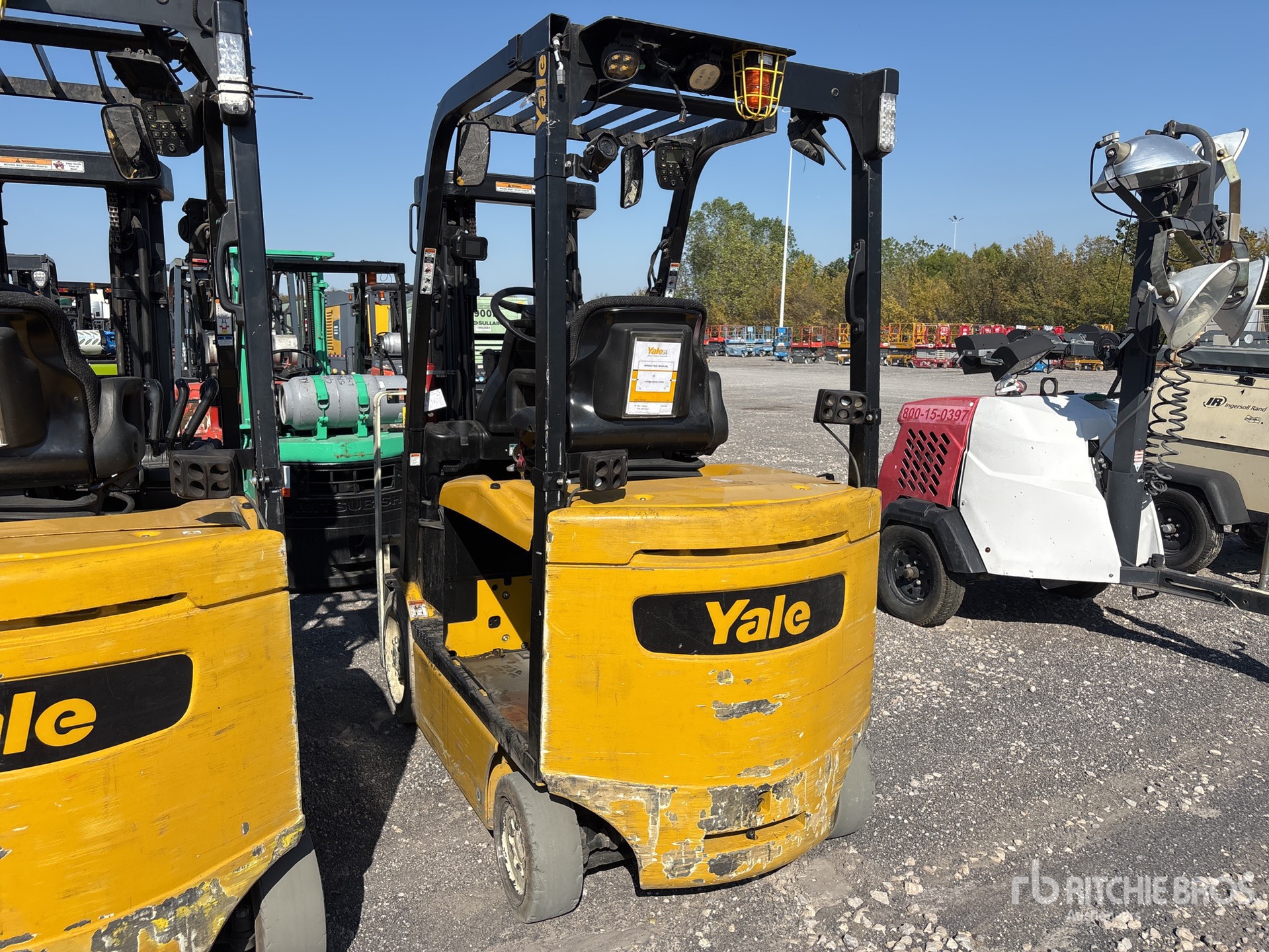 General Appearance with Bild, Ecke hinten links