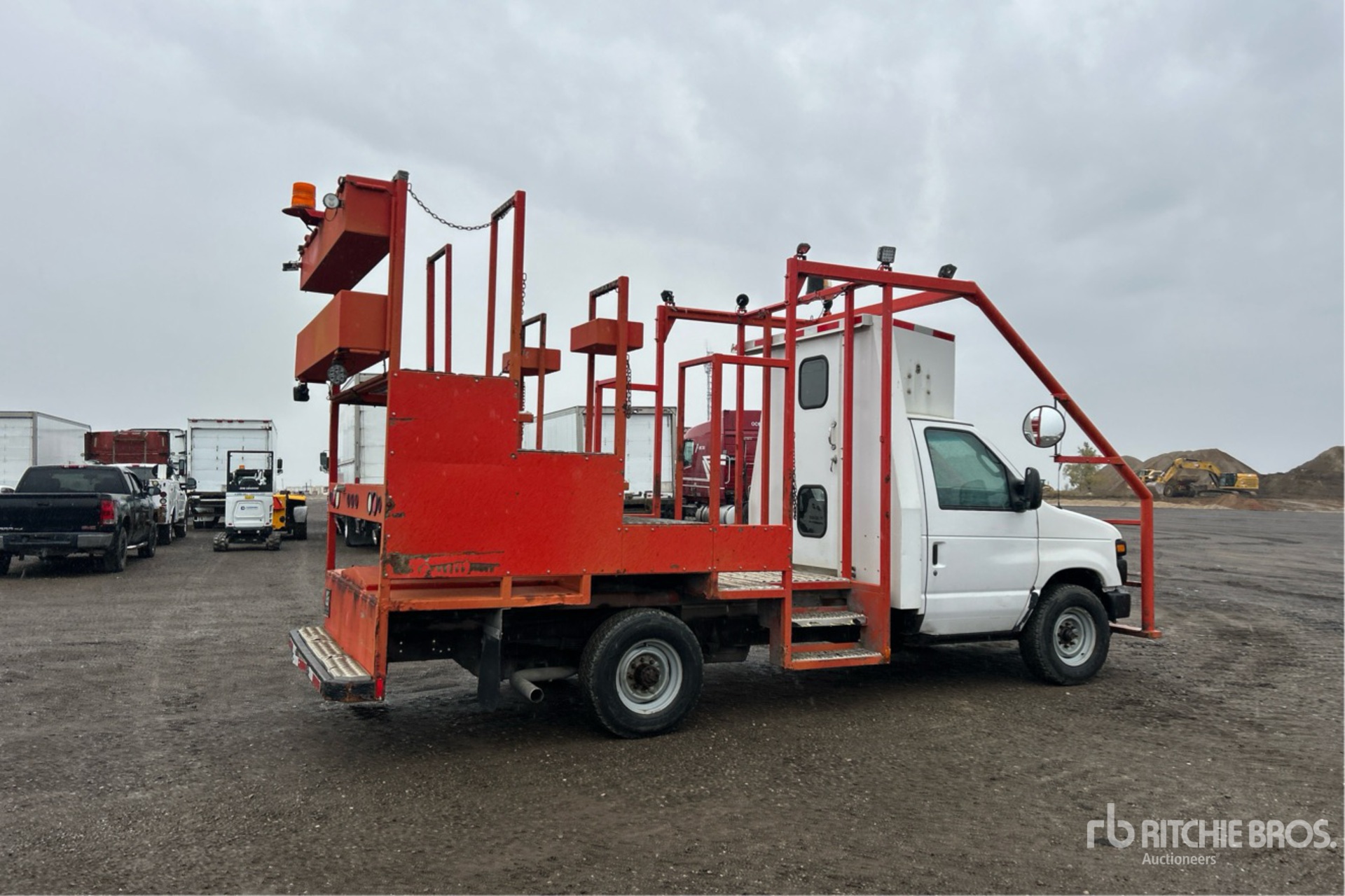 Aspect général with Image, coin arrière droit