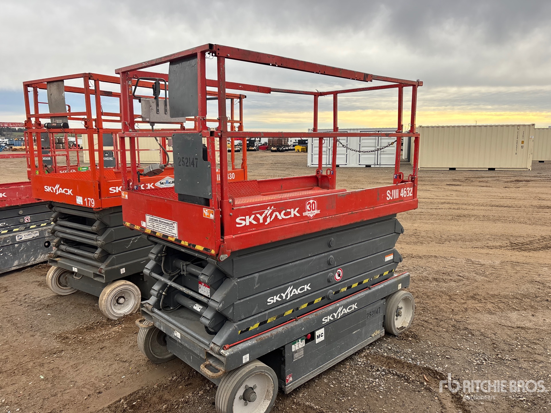 General Appearance with Bild, Ecke hinten rechts