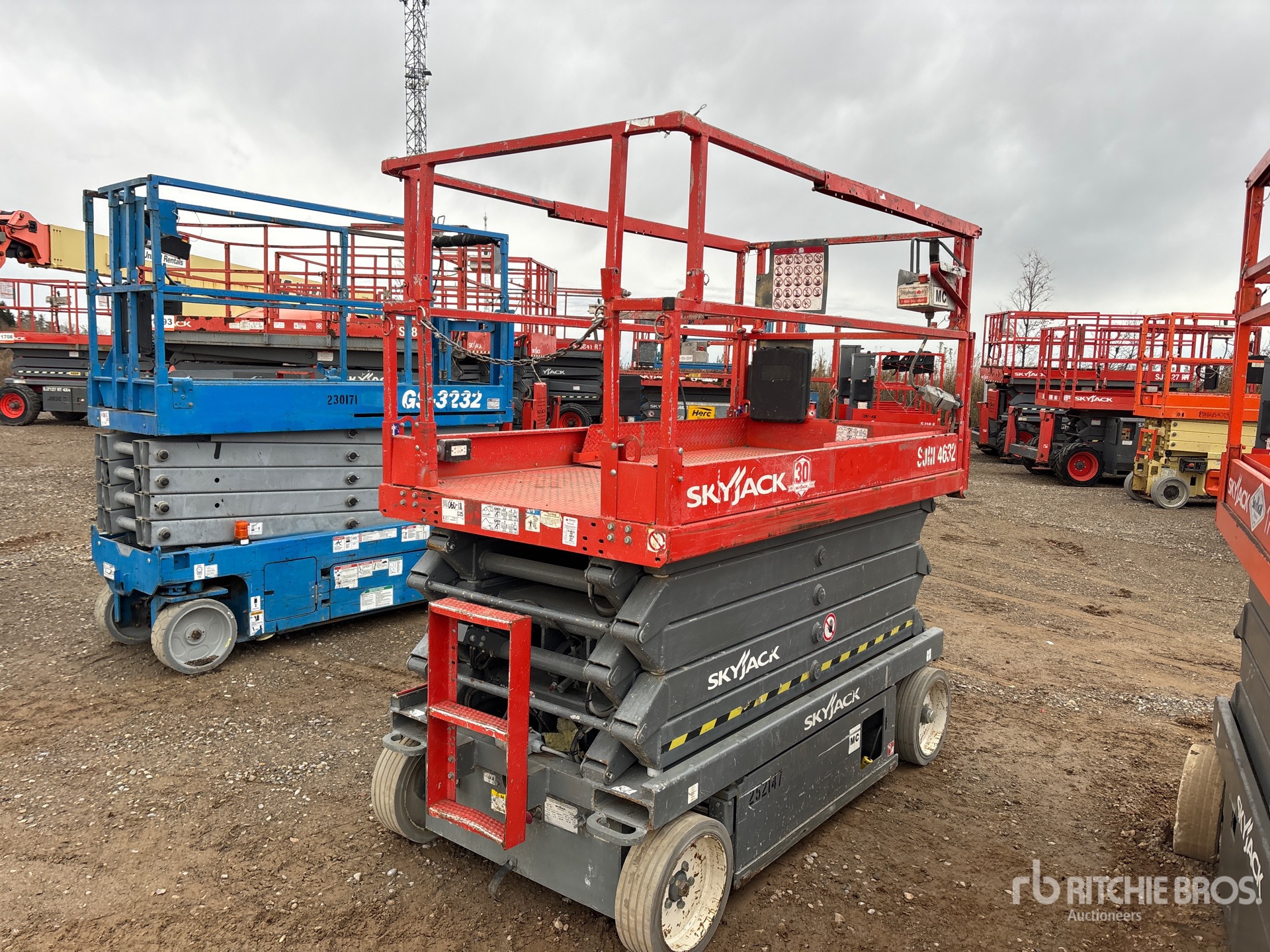 General Appearance with Bild, Ecke vorne links