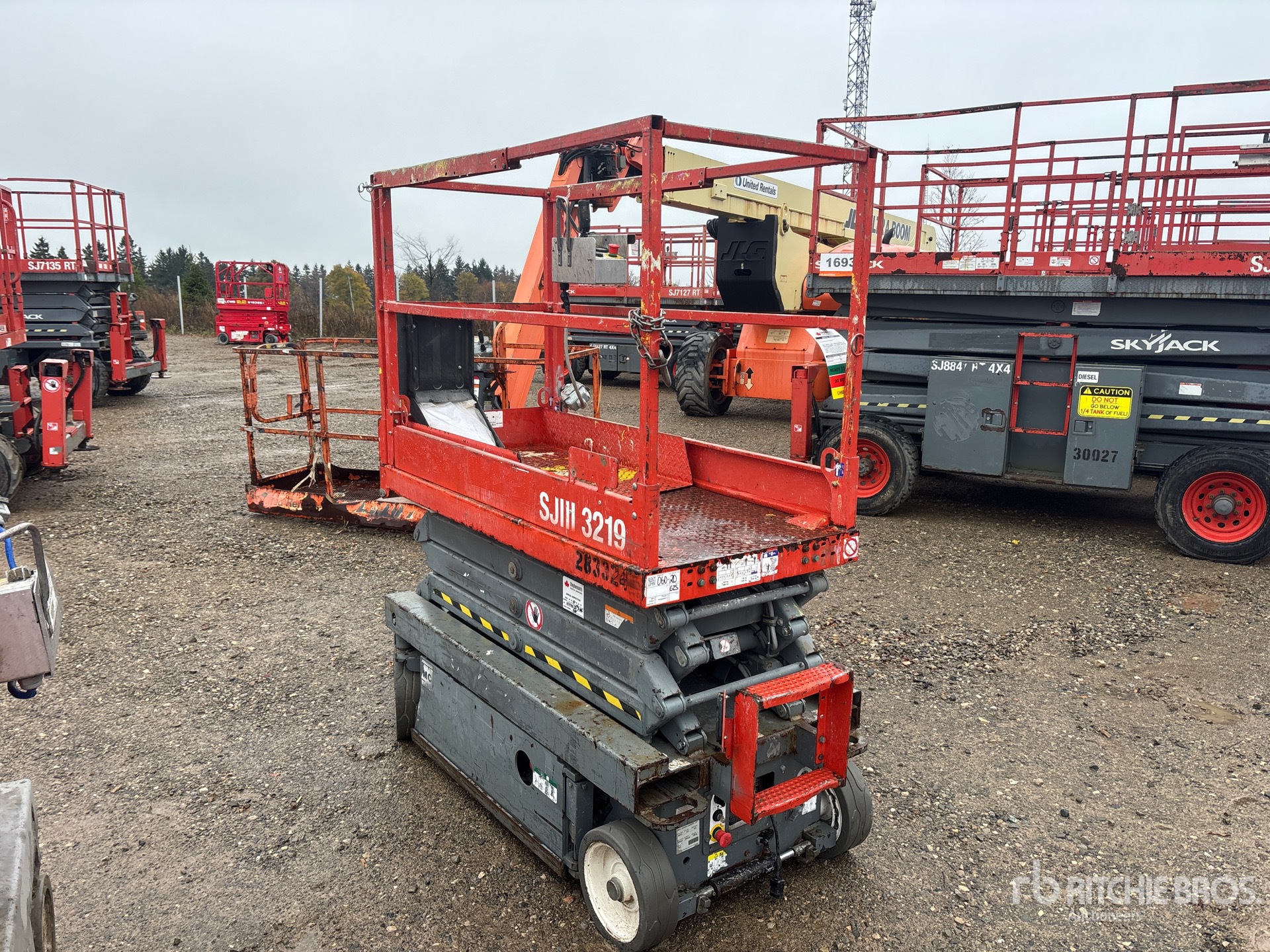 General Appearance with Picture, Right Front Corner