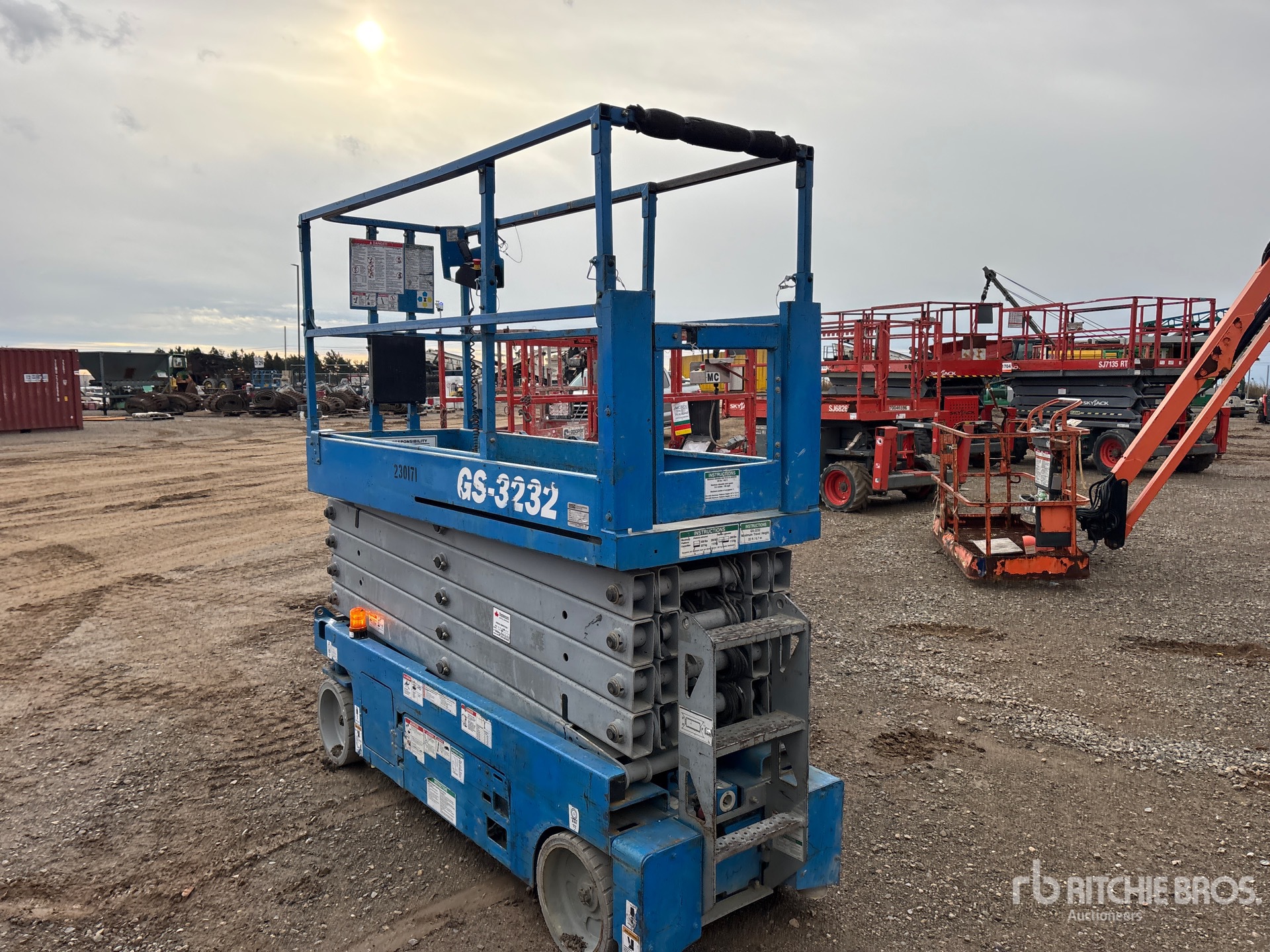 General Appearance with Picture, Right Front Corner