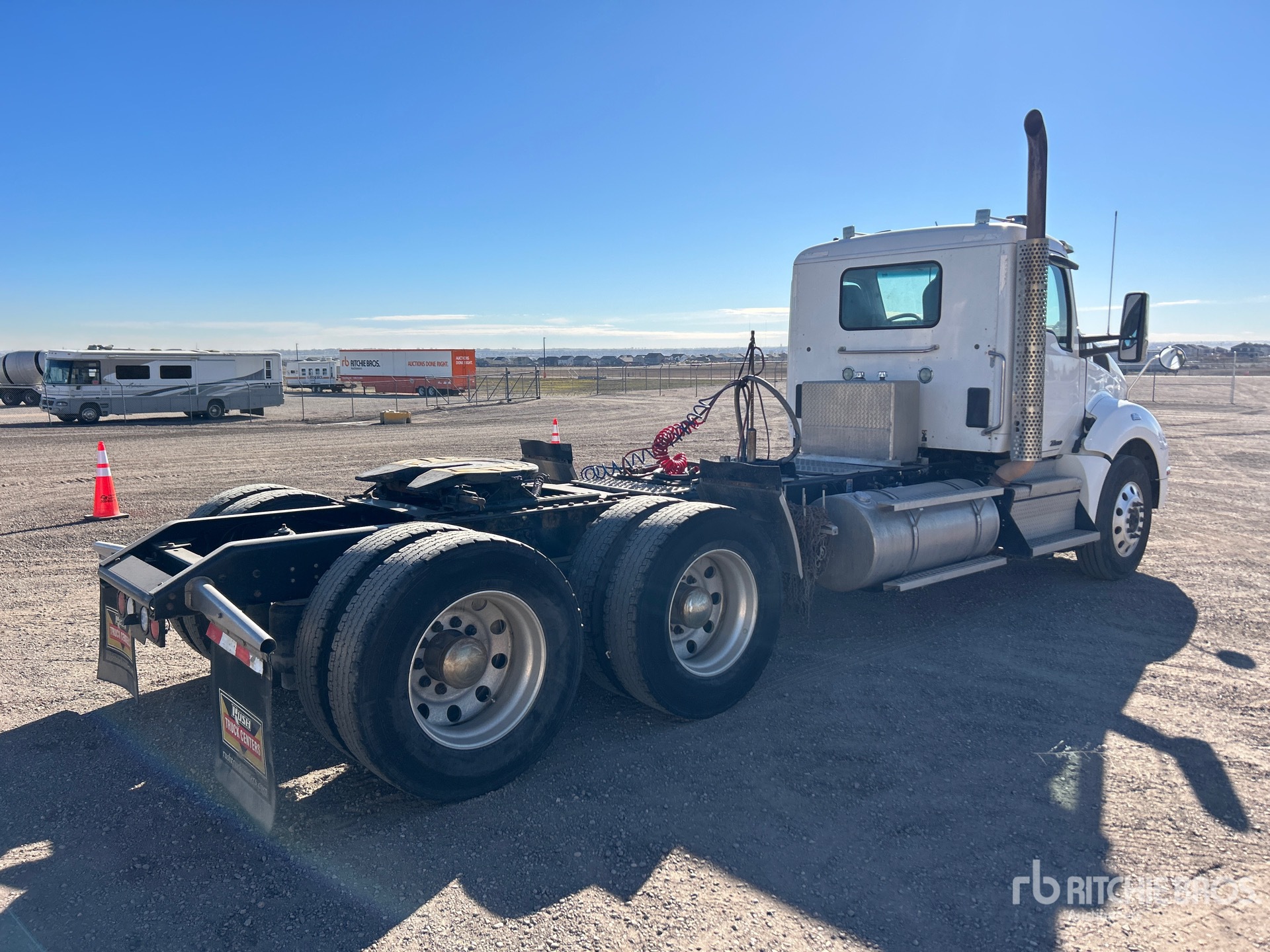 General Appearance with Imagen: esquina trasera derecha