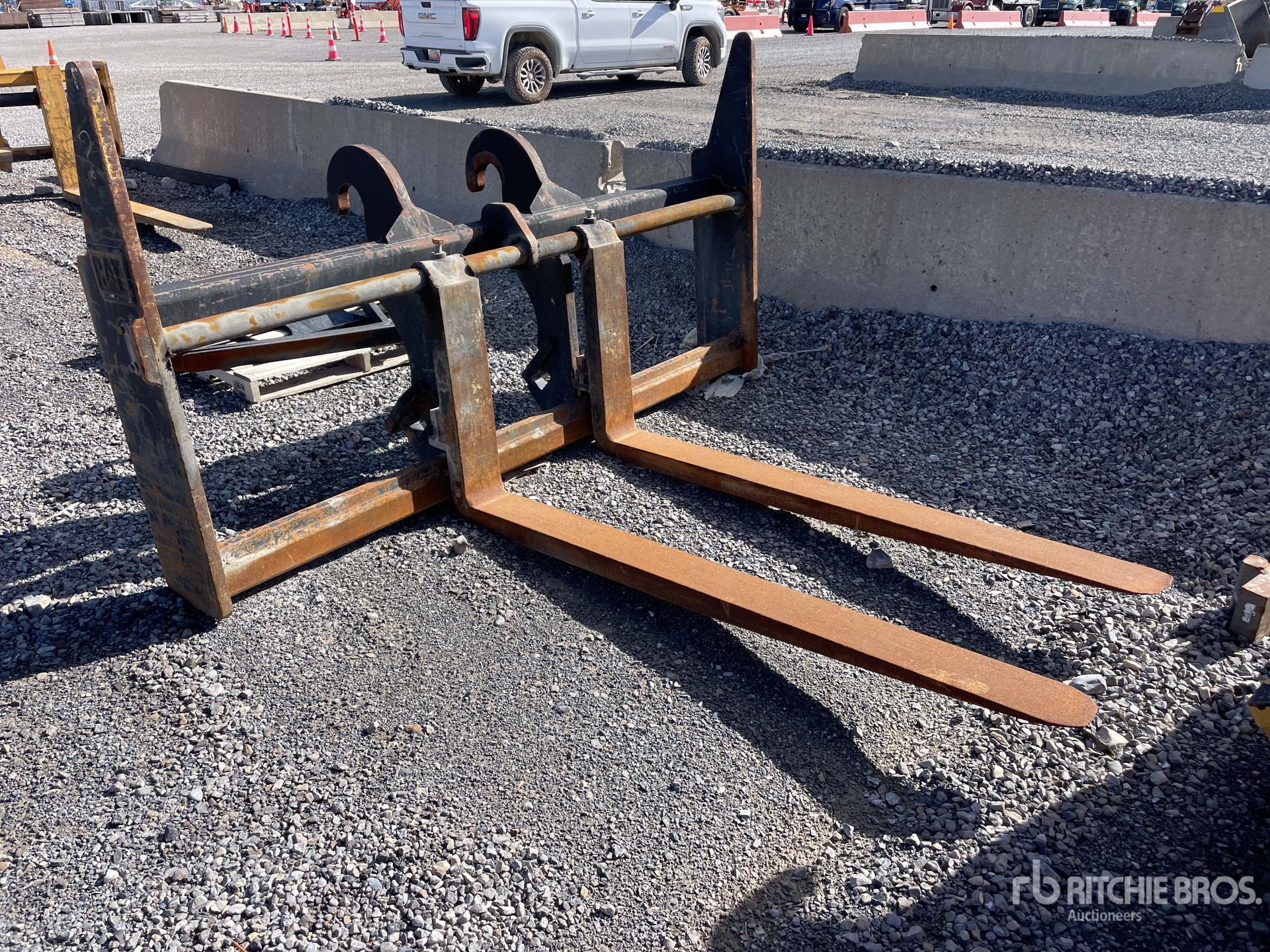 General Appearance with Bild, Ecke vorne rechts