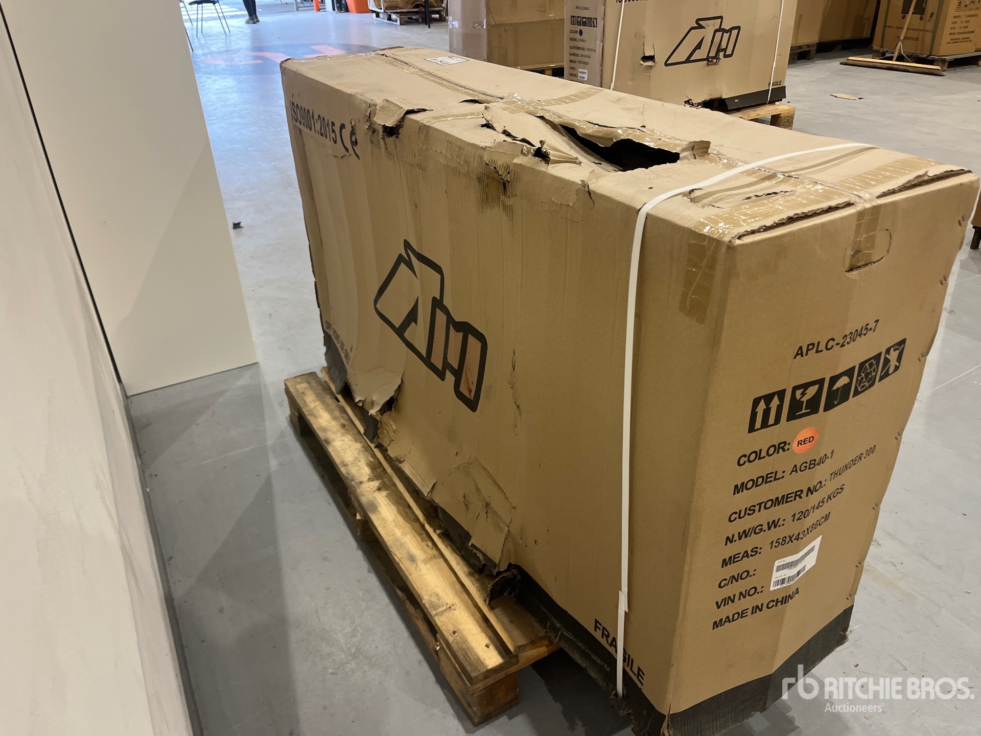 General Appearance with Picture, Right Front Corner