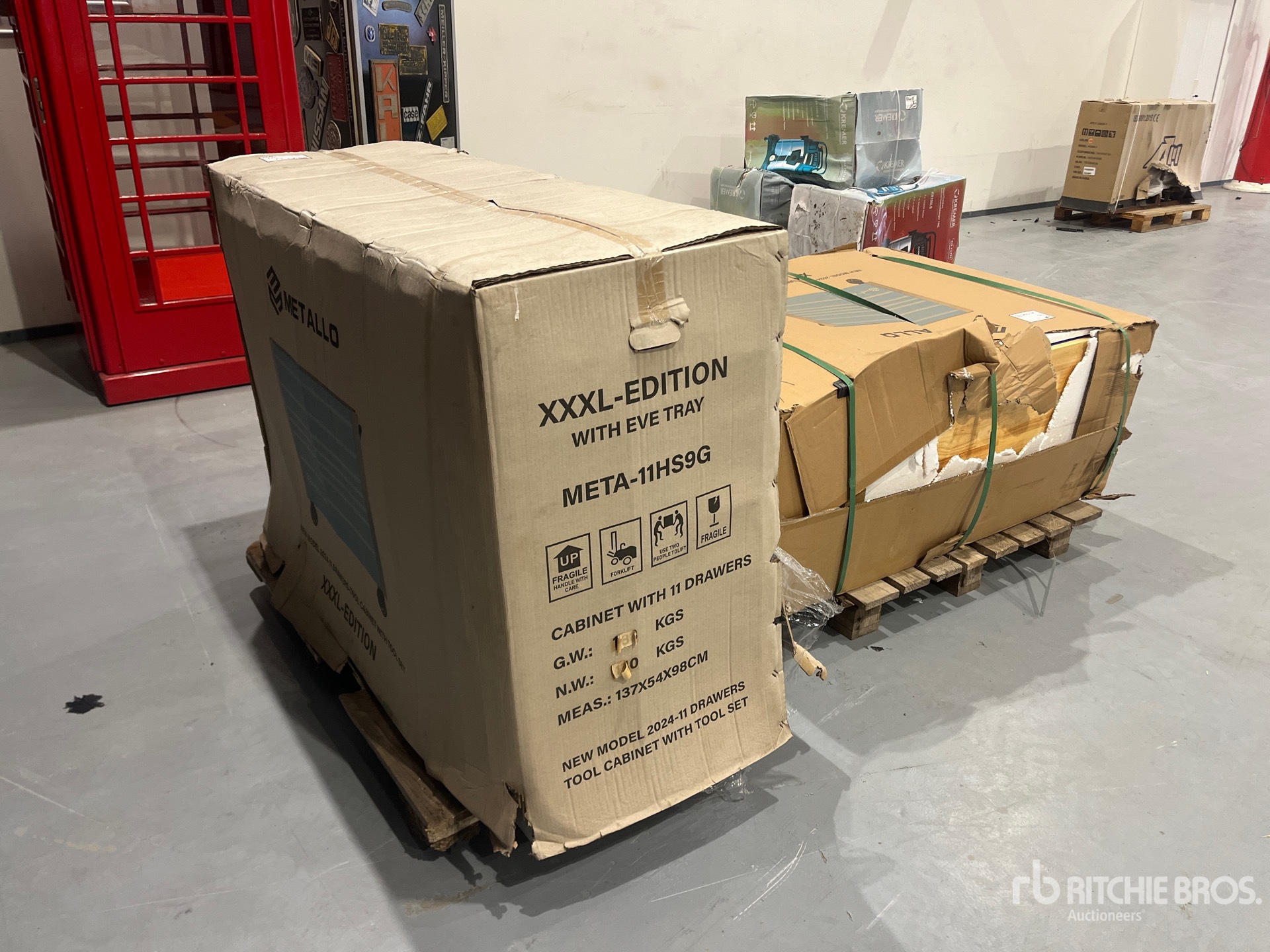 General Appearance with Picture, Right Front Corner