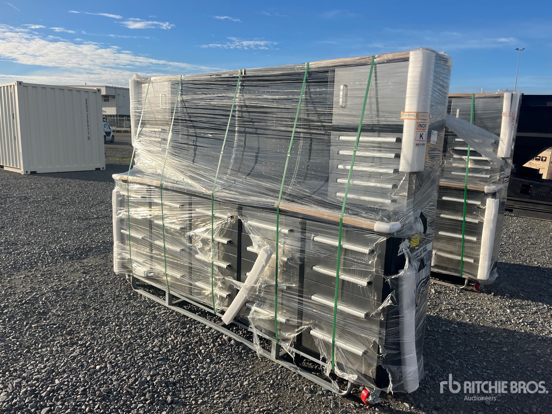 General Appearance with Picture, Left Front Corner