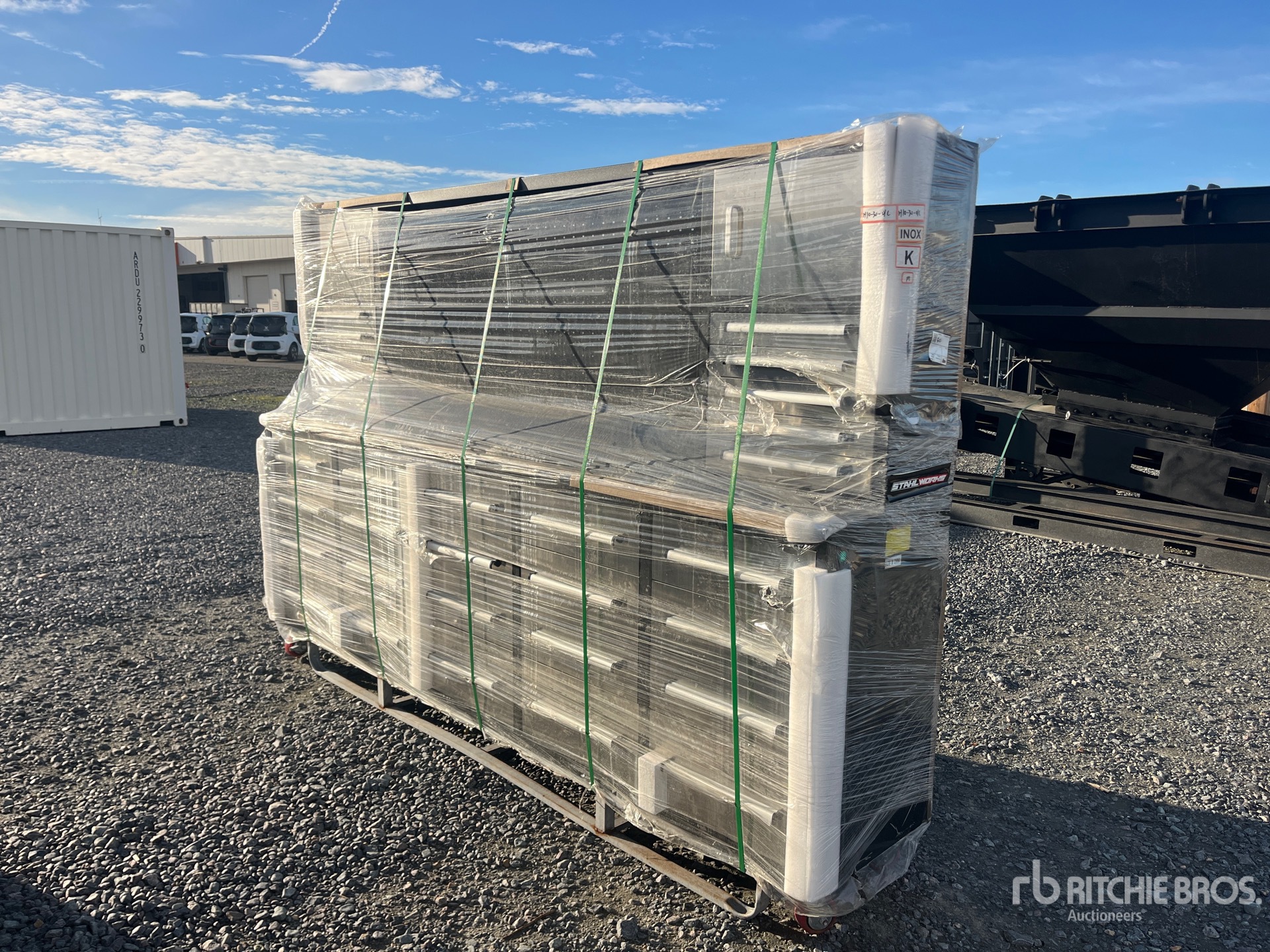 General Appearance with Picture, Left Front Corner