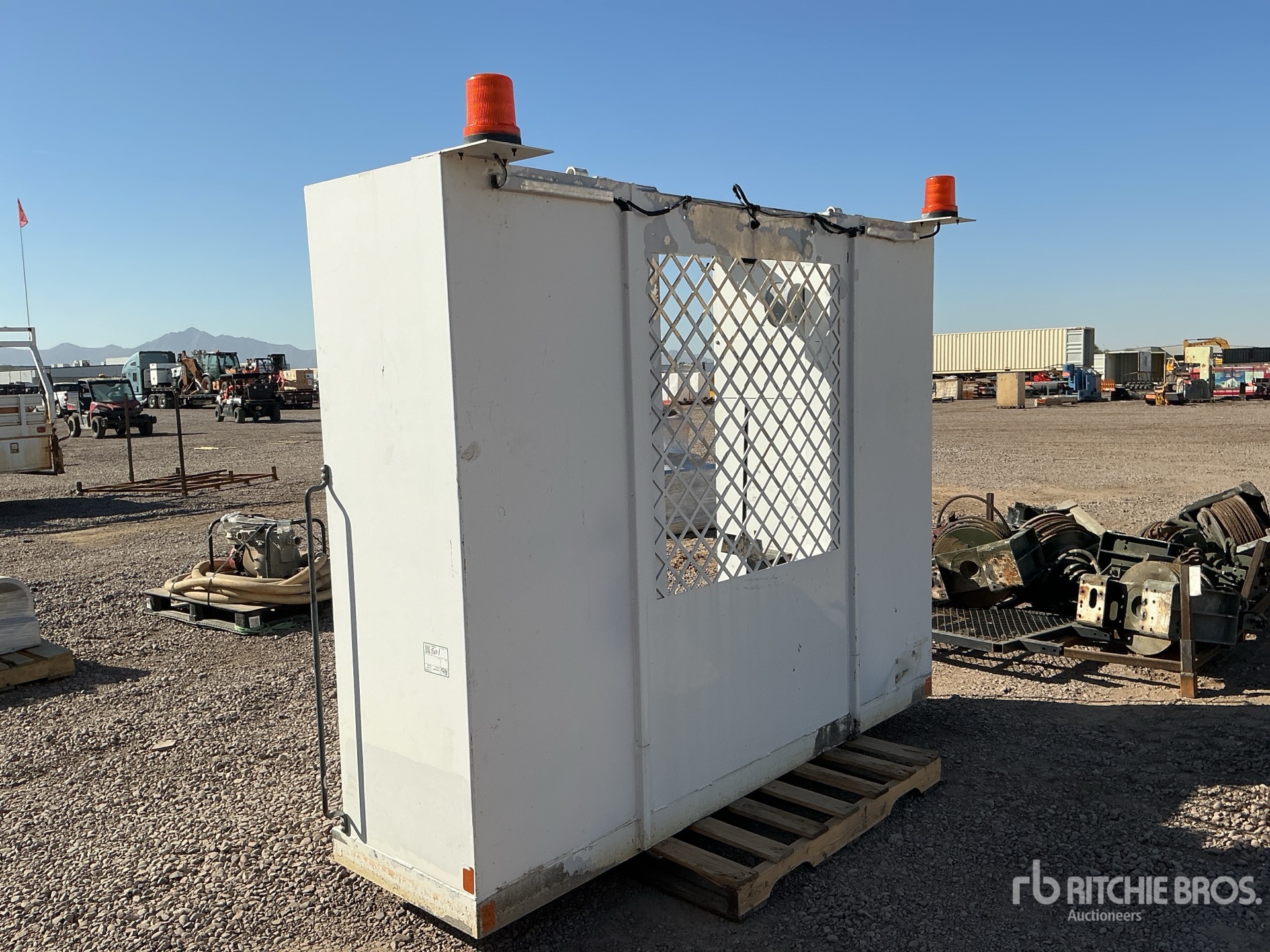 General Appearance with Picture, Right Front Corner