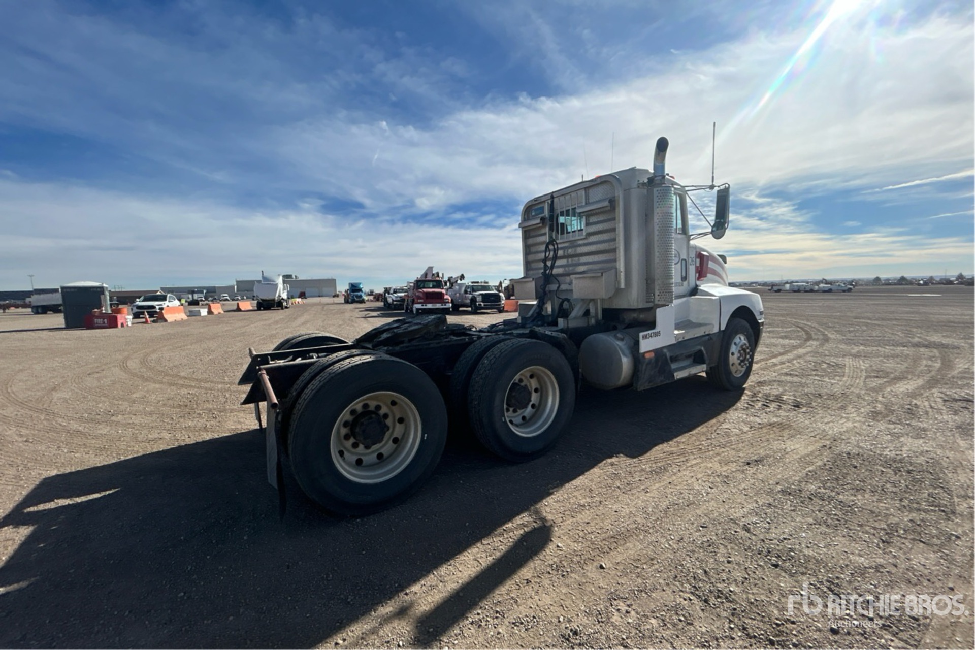 General Appearance with Imagen: esquina trasera derecha