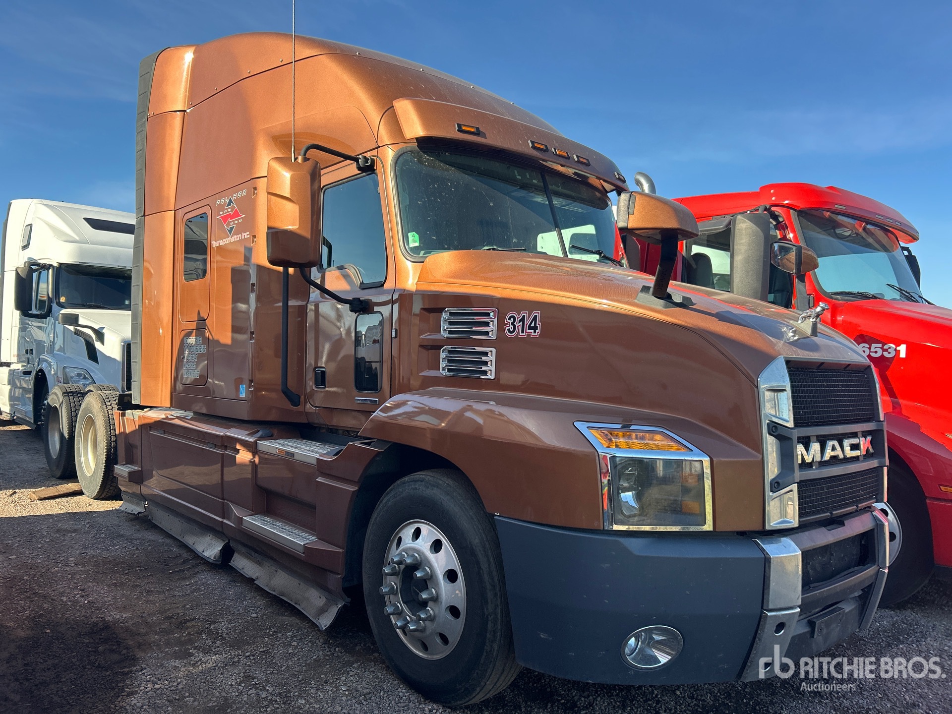 Aspect général with Image, coin avant droit