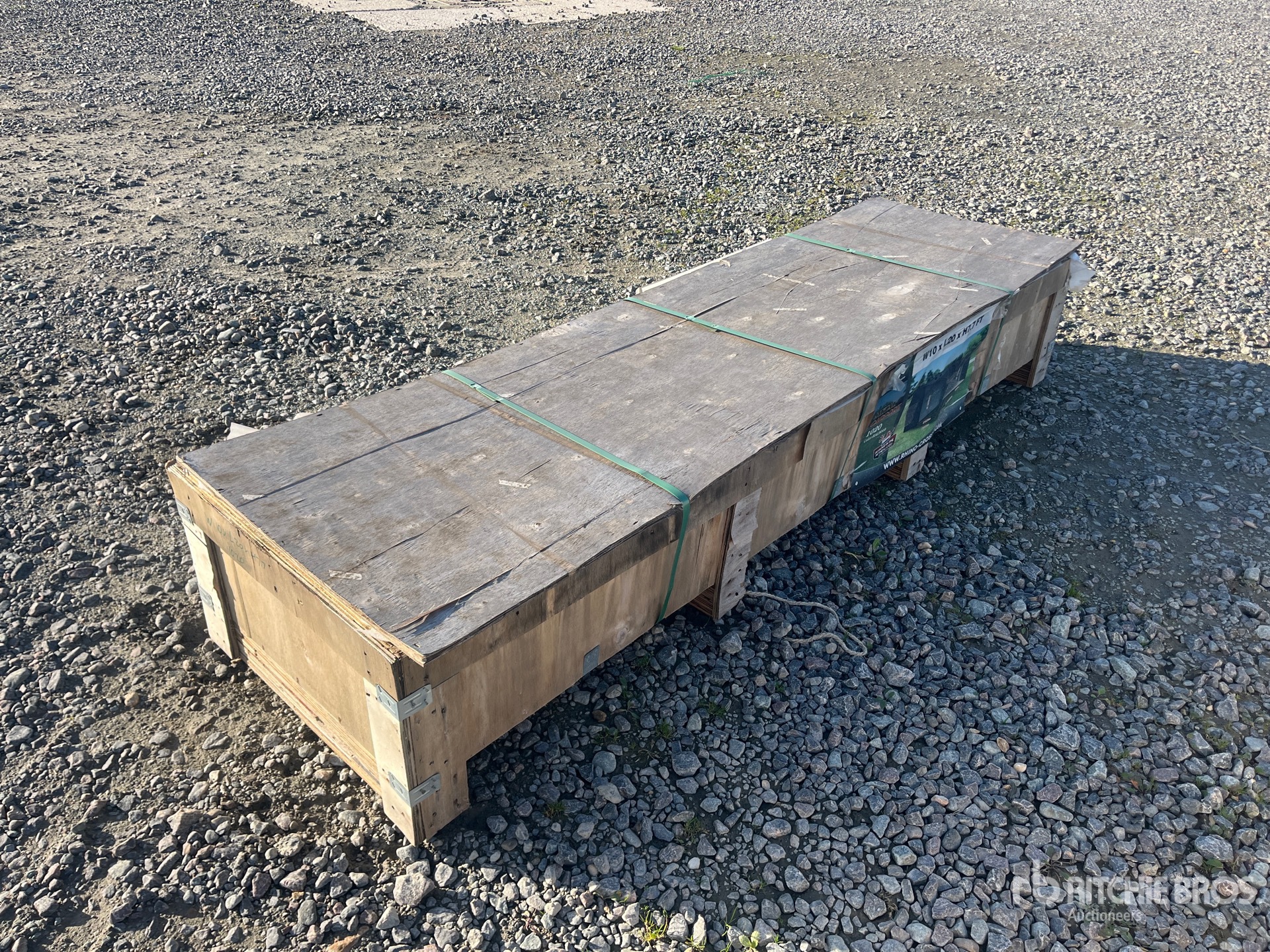 General Appearance with Picture, Left Front Corner