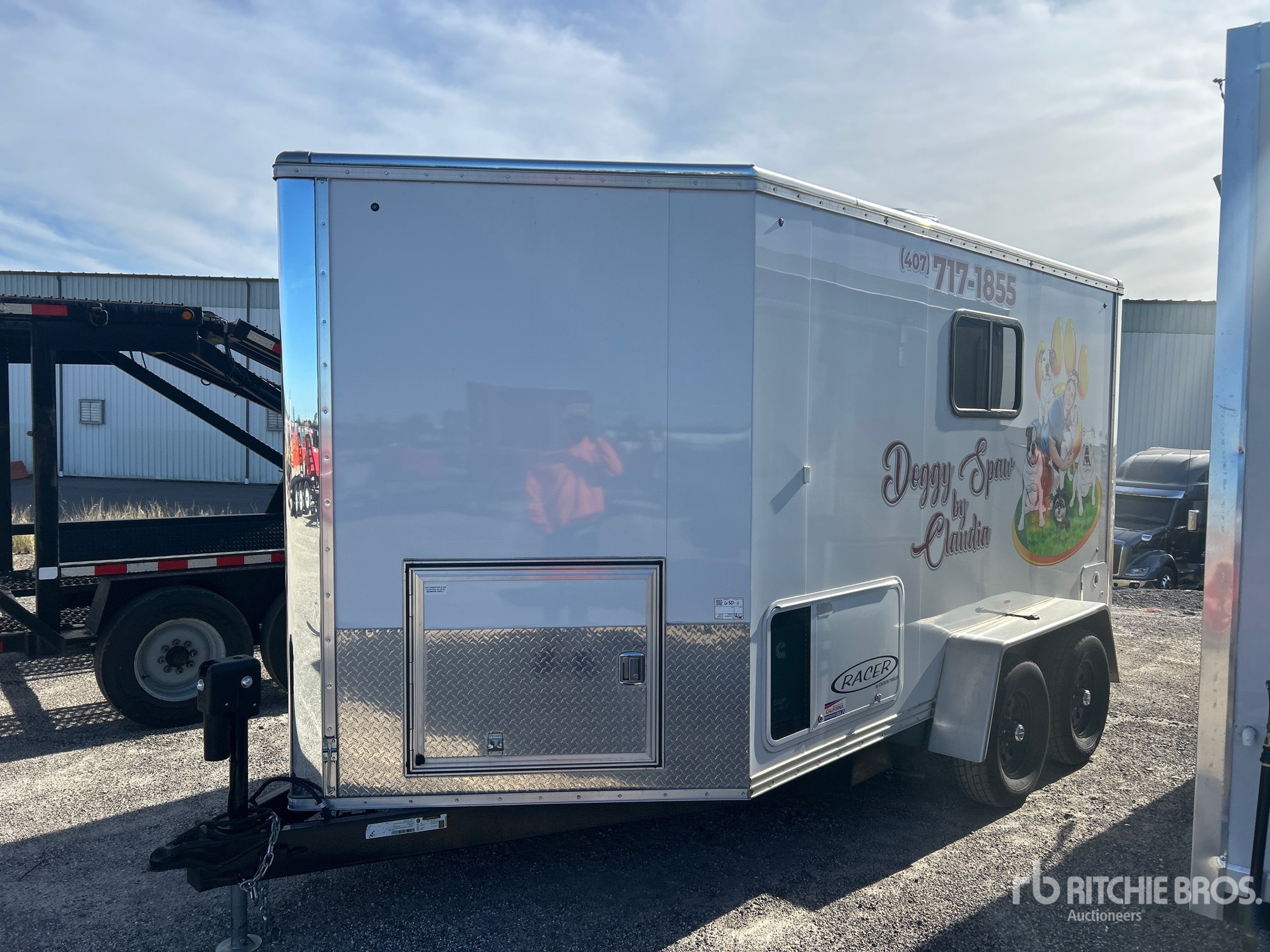 General Appearance with Picture, Left Front Corner