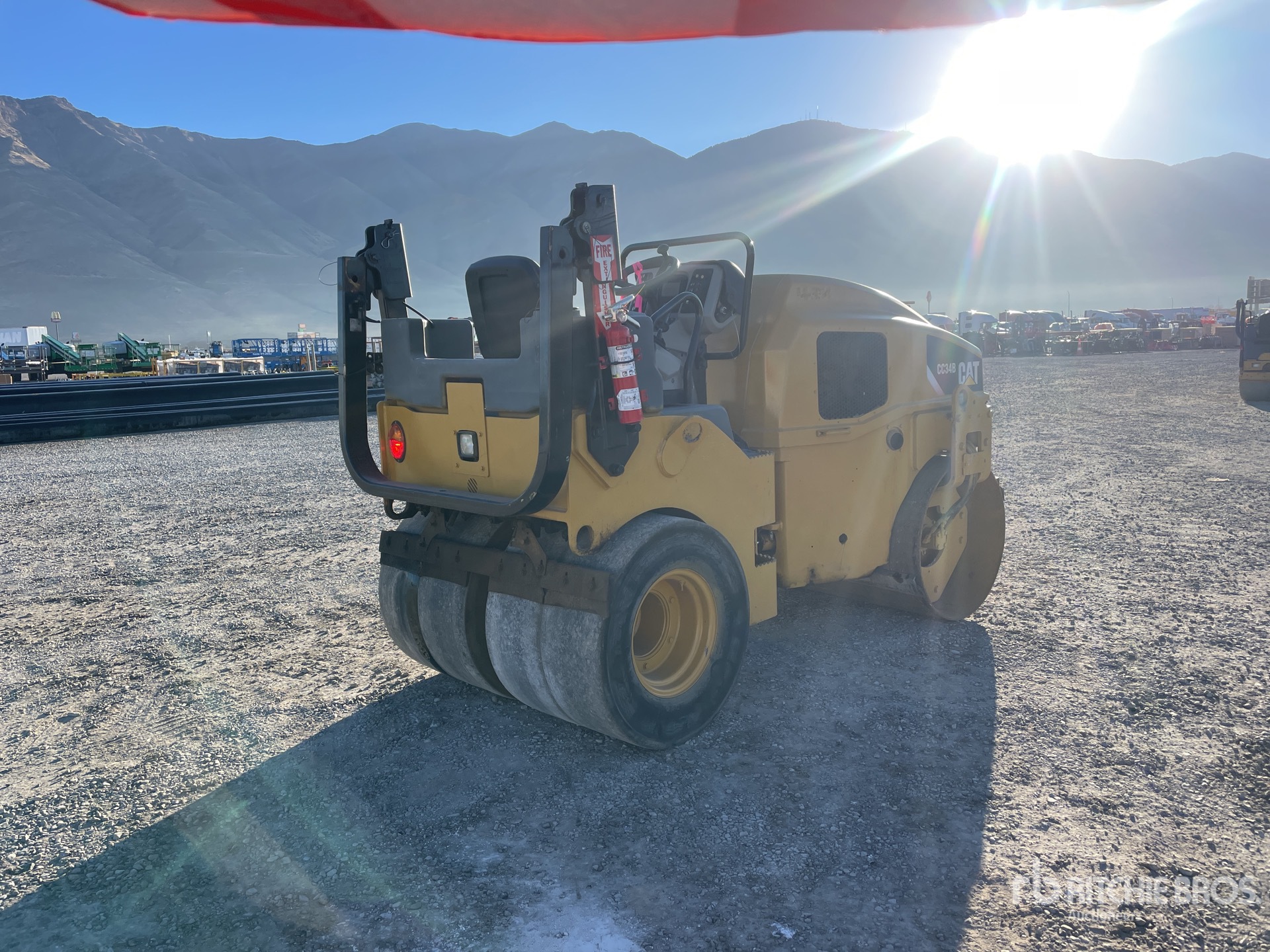 General Appearance with Imagen: esquina trasera derecha