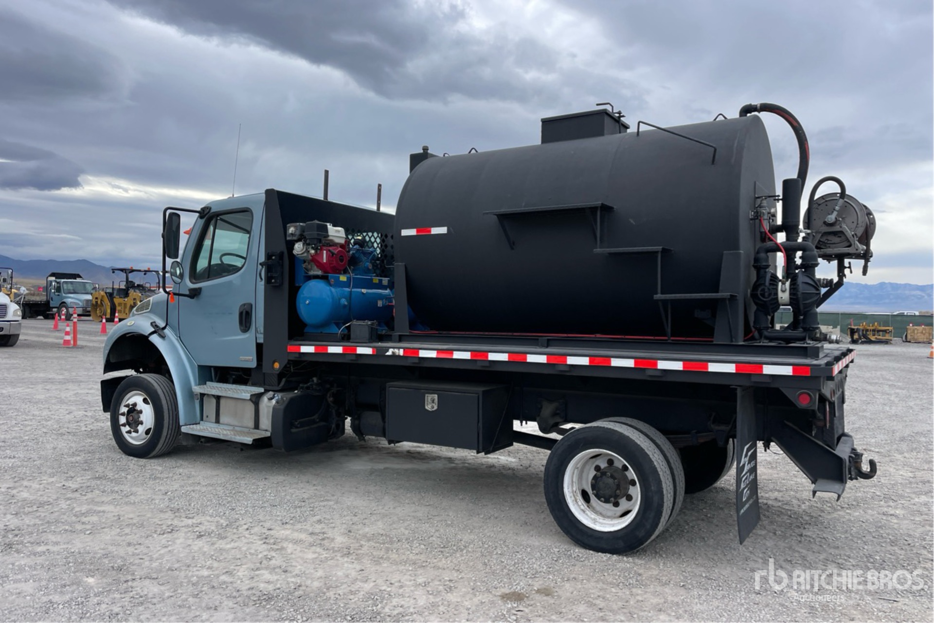 General Appearance with Picture, Left Rear Corner