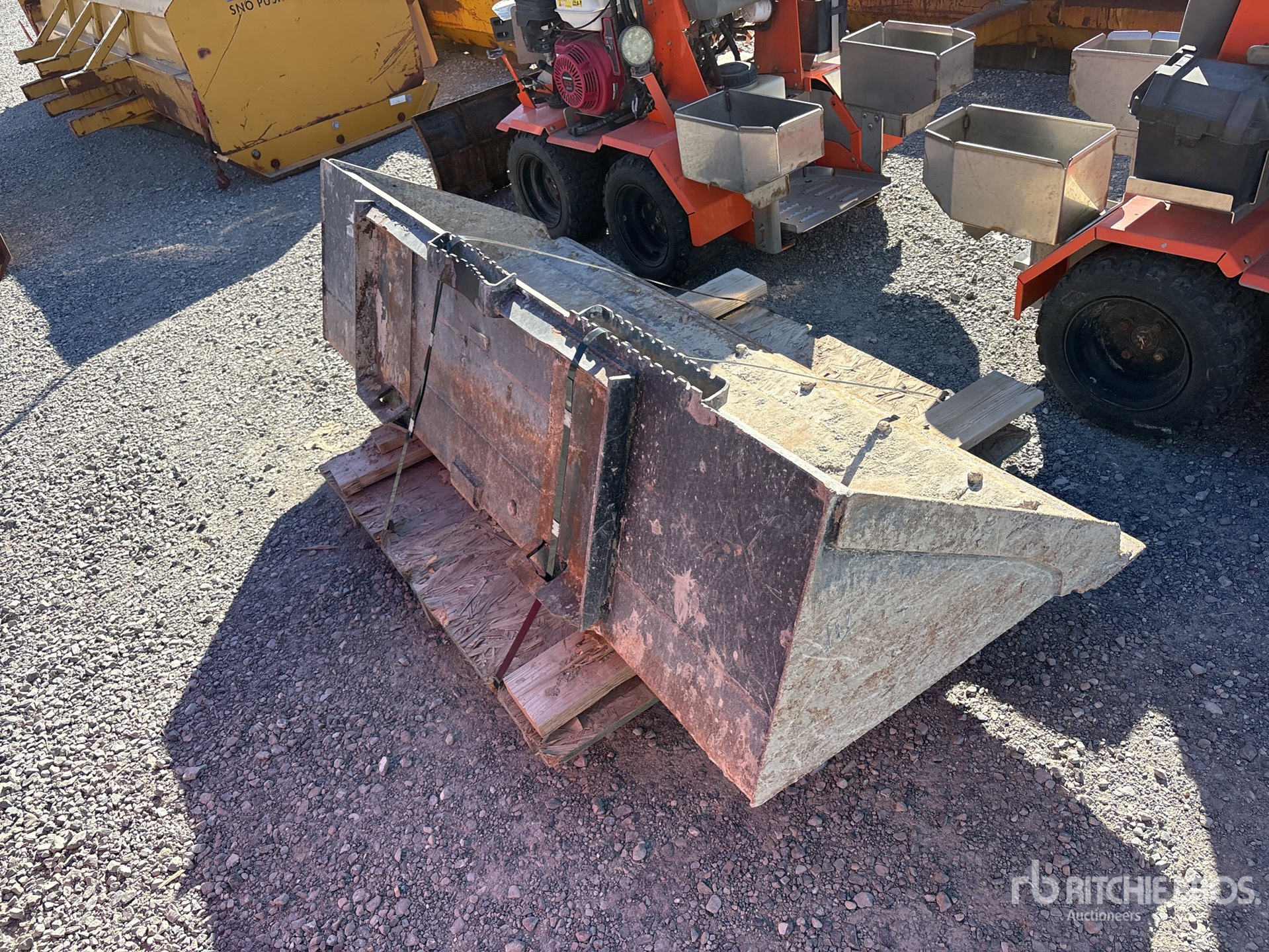 Aspect général with Image, coin arrière droit