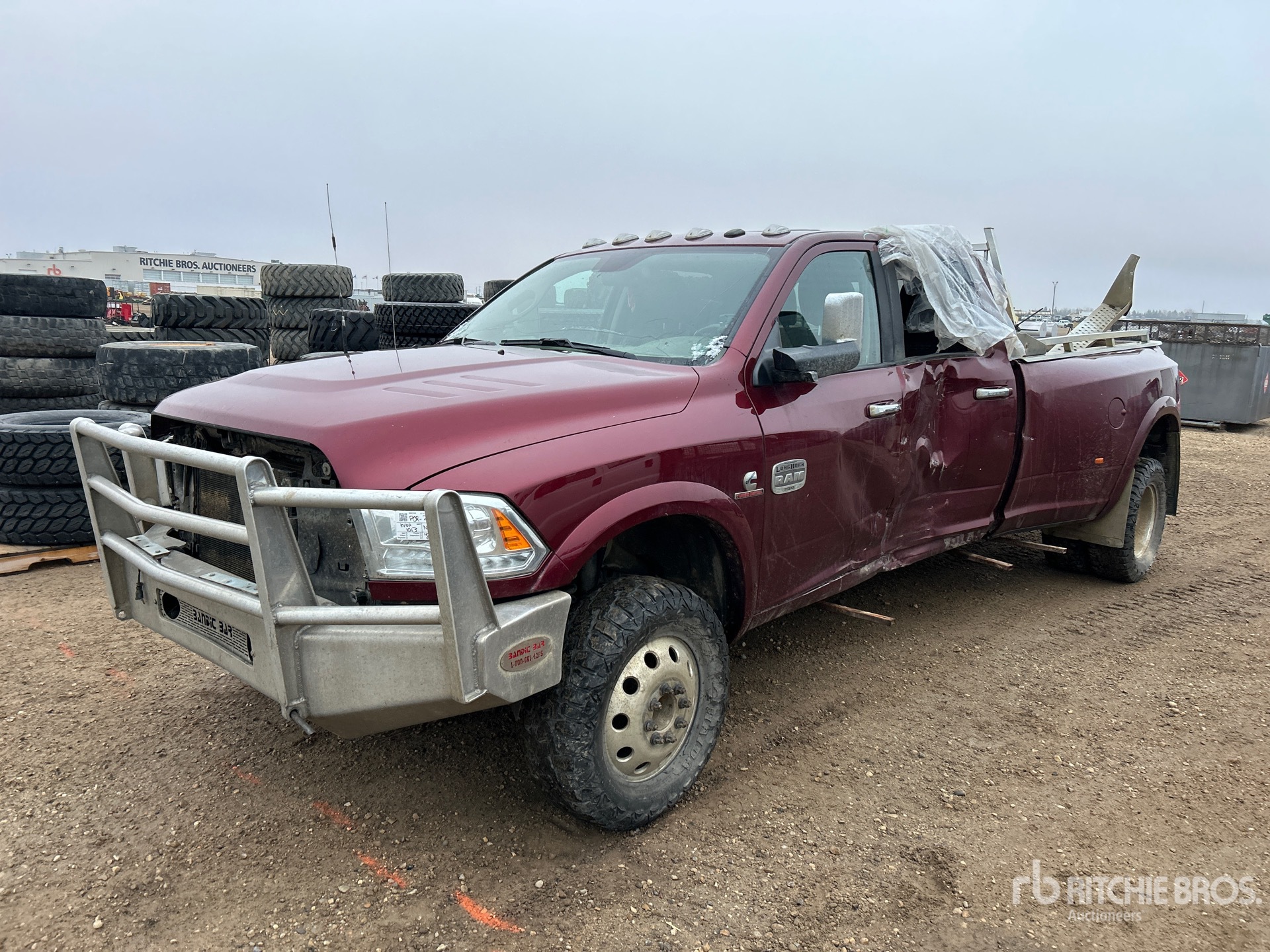 General Appearance with Bild, Ecke vorne links