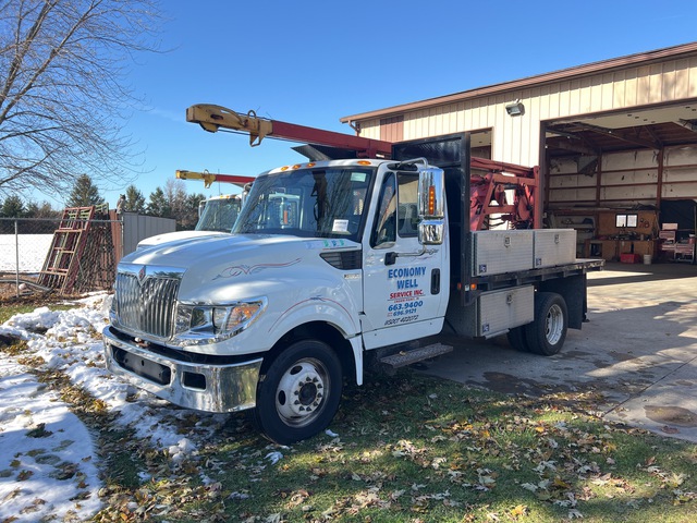 Rawson-Koenig 08HUU-4LCSL 8000 lb Straight Boom on 2013 International TerraStar 4x2 Boom Truck Rawson-Koenig 08HUU-4LCSL 8000 lb Straight Boom on 2013 International TerraStar 4x2 Boom Truck